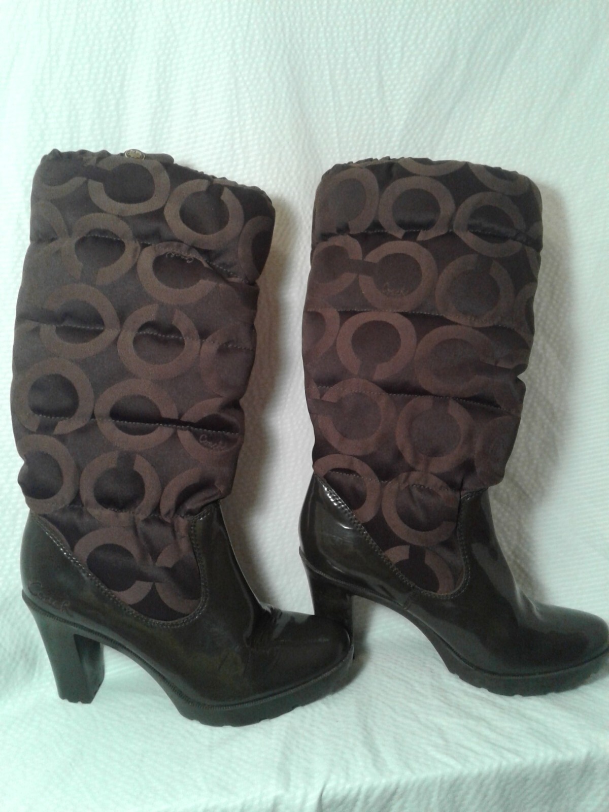 Coach brown quilted Waterproof womans med/high Boots Sz 8.5B winter fall spring