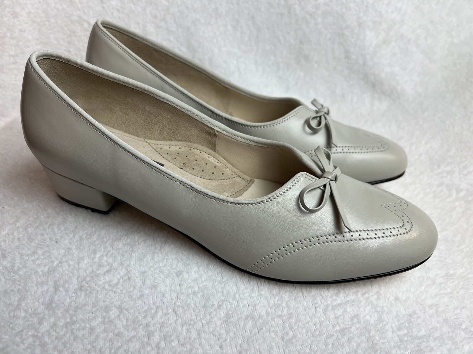 New Footthrills Low Heels Pumps Block Shoes Lt Gray Womens 9 M Arch Support Bow