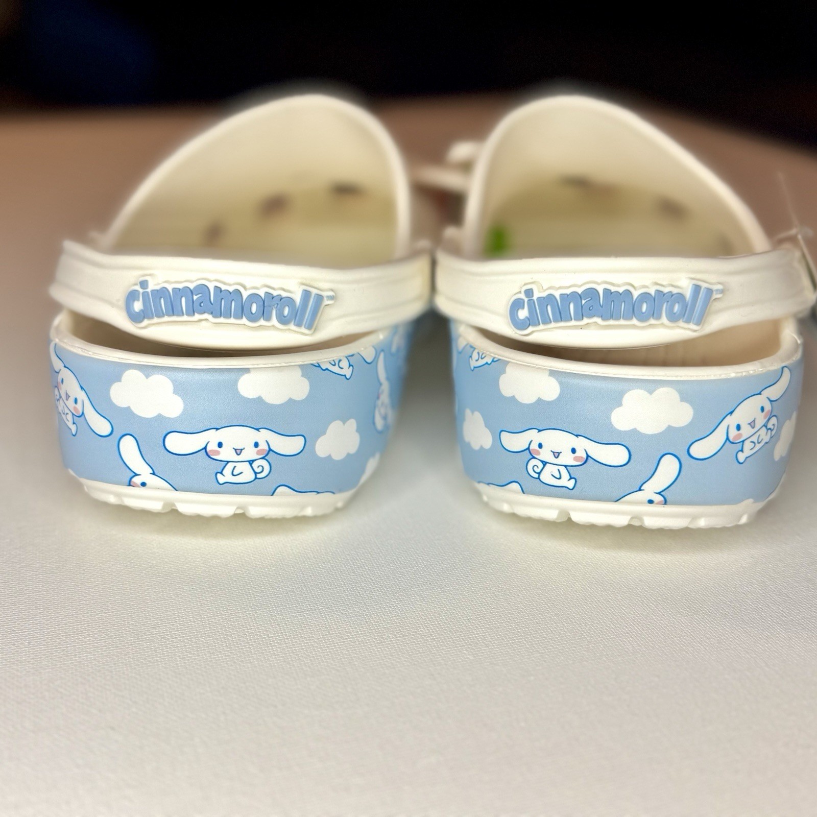 NEW! Crocs × Hello Kitty & Friends Cinnamoroll Classic Clog Size M10/W12