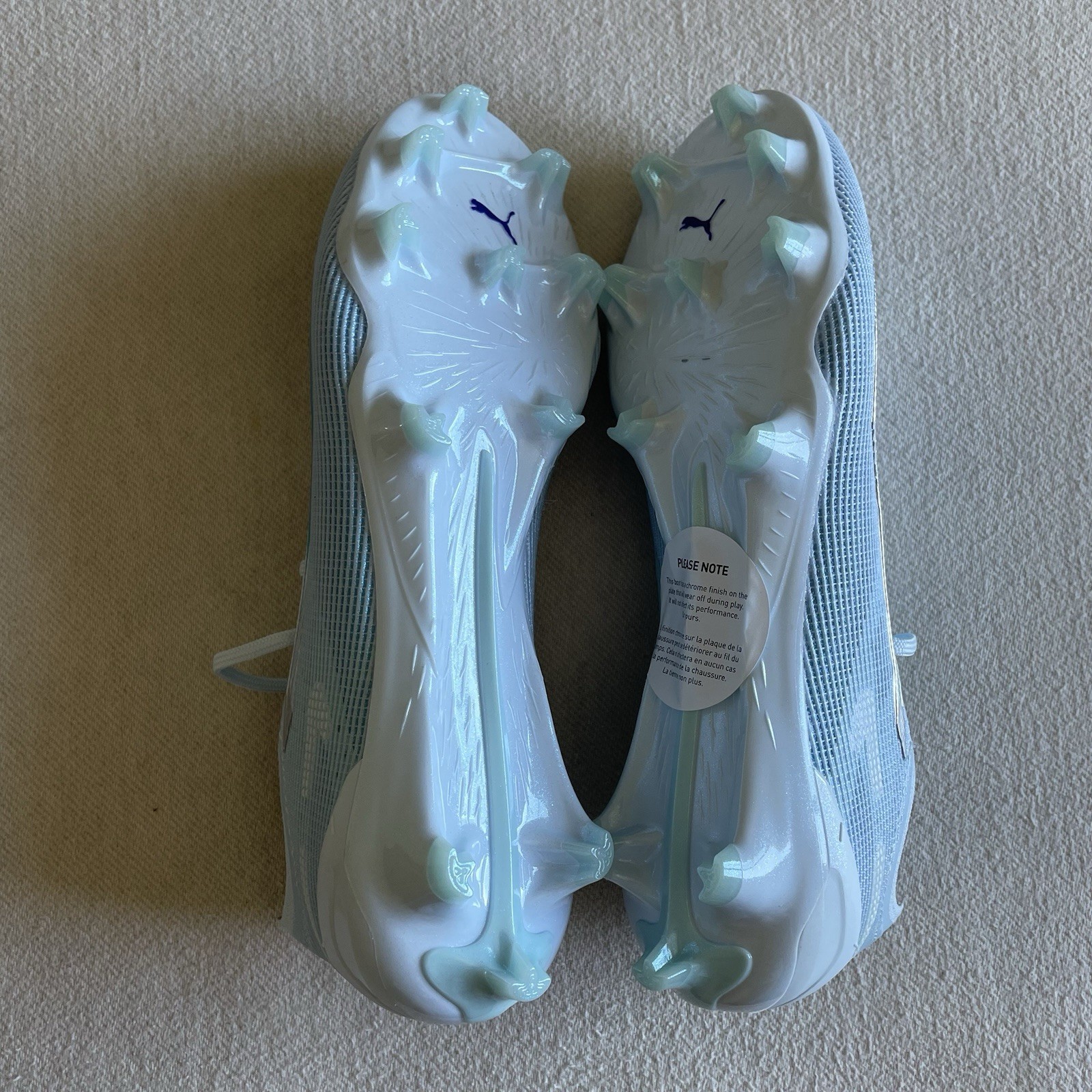 Puma Ultra 5 Ultimate Light Up FG Women Size 9 Soccer Cleat Icy Blue
