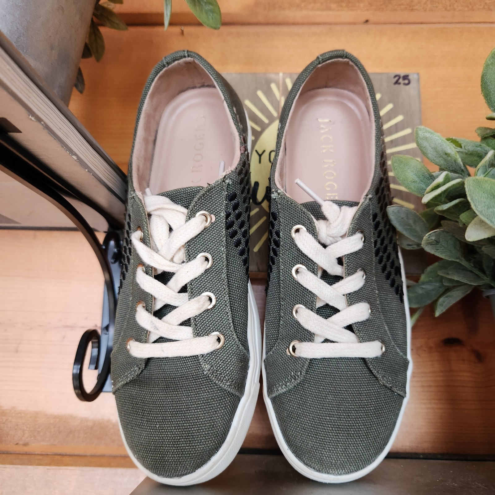 Jack Rogers Luna Sneaker Canvas Chevron Embroidered Lace-Up Olive Green Sz 6.5M