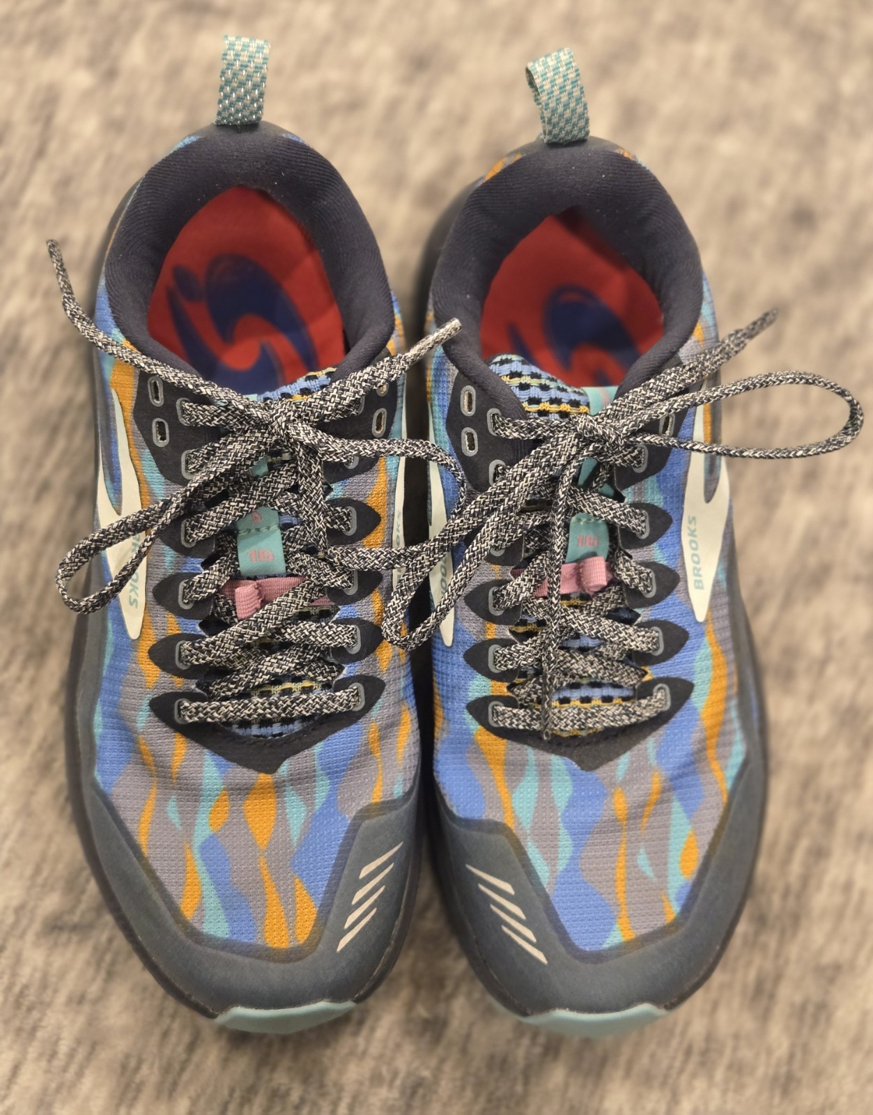 Brooks Cascadia 16 Trail Running Shoes Limited Edition Eclipse/Marina Womens 7.5