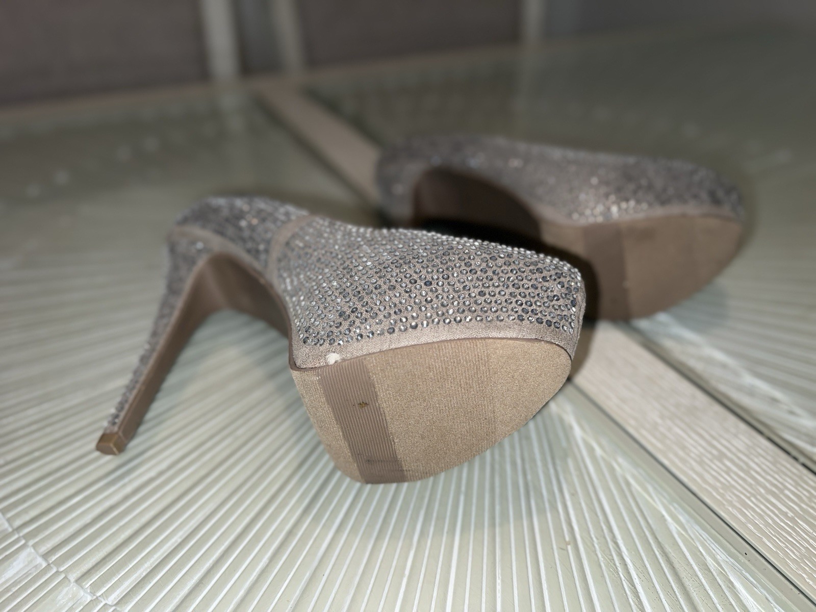 Steve Madden Women’s Silver Rhinestone Round Toe Stiletto Pump Slip-On 9