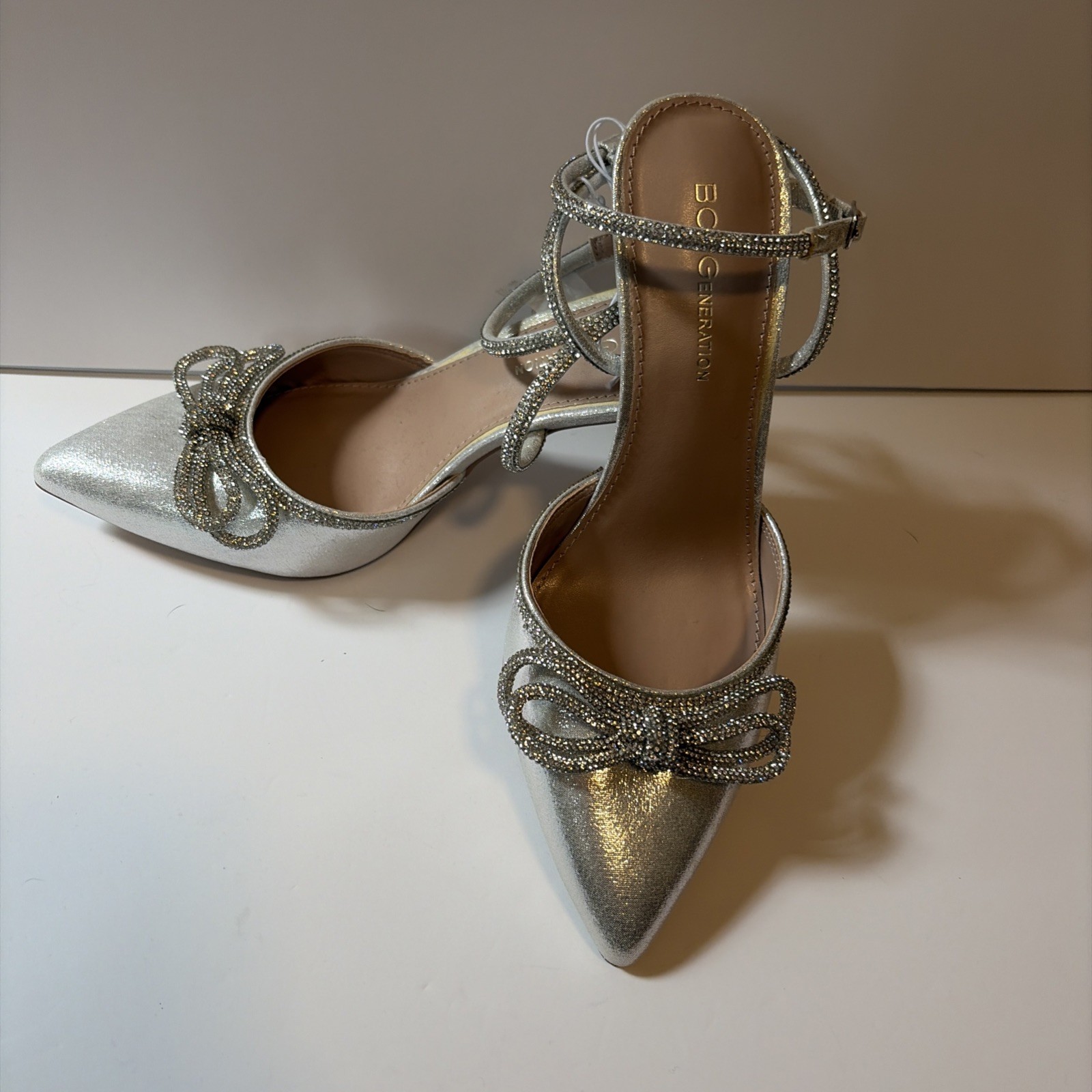 BCBGeneration Annese Silver Rhinestone Bow Heels Size 7.5 Bridal/Prom/Party NWOB