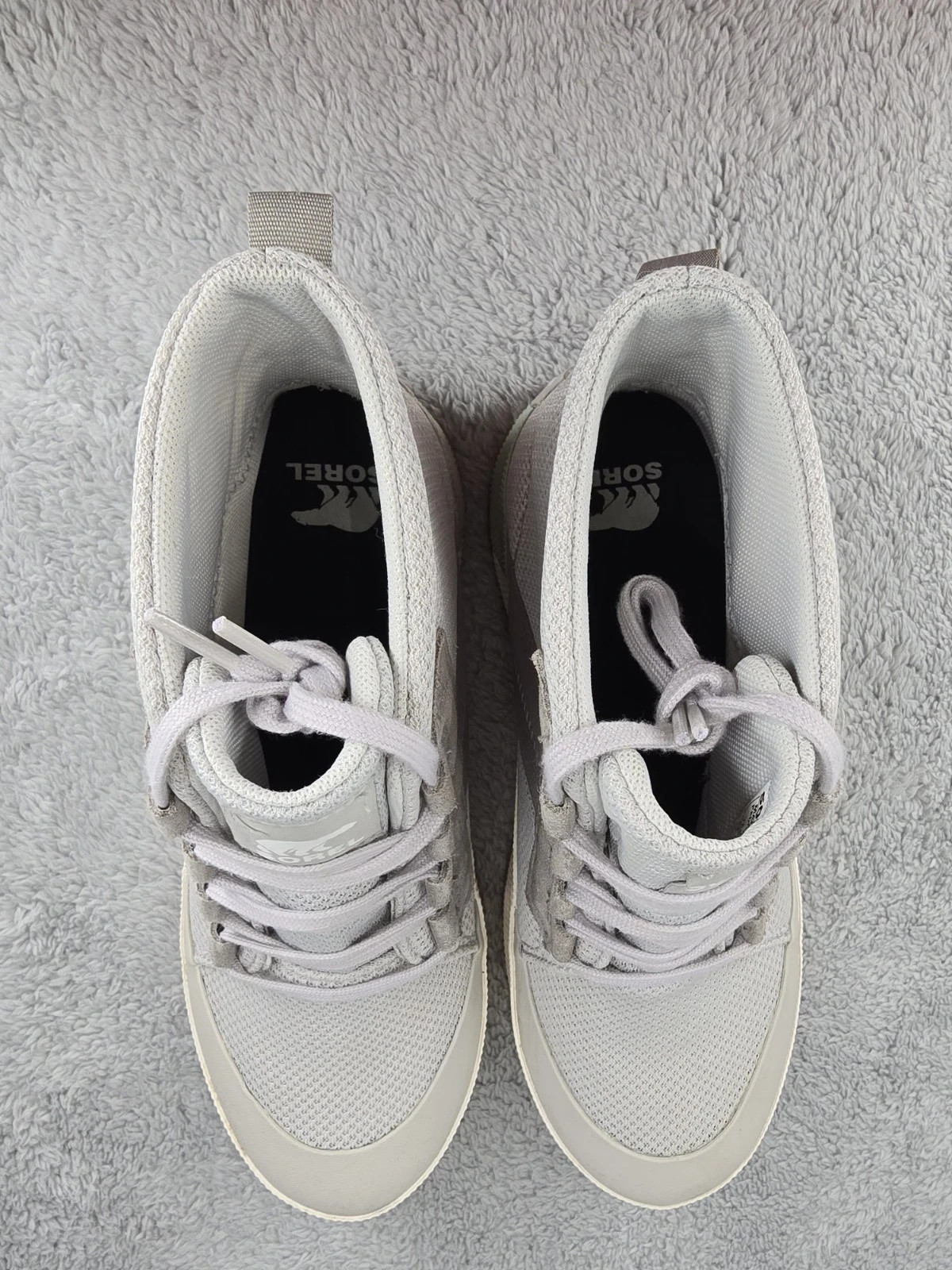 Sorel Women’s Out n About III Waterproof Mid Sneaker In Grey Size 10 GUC.