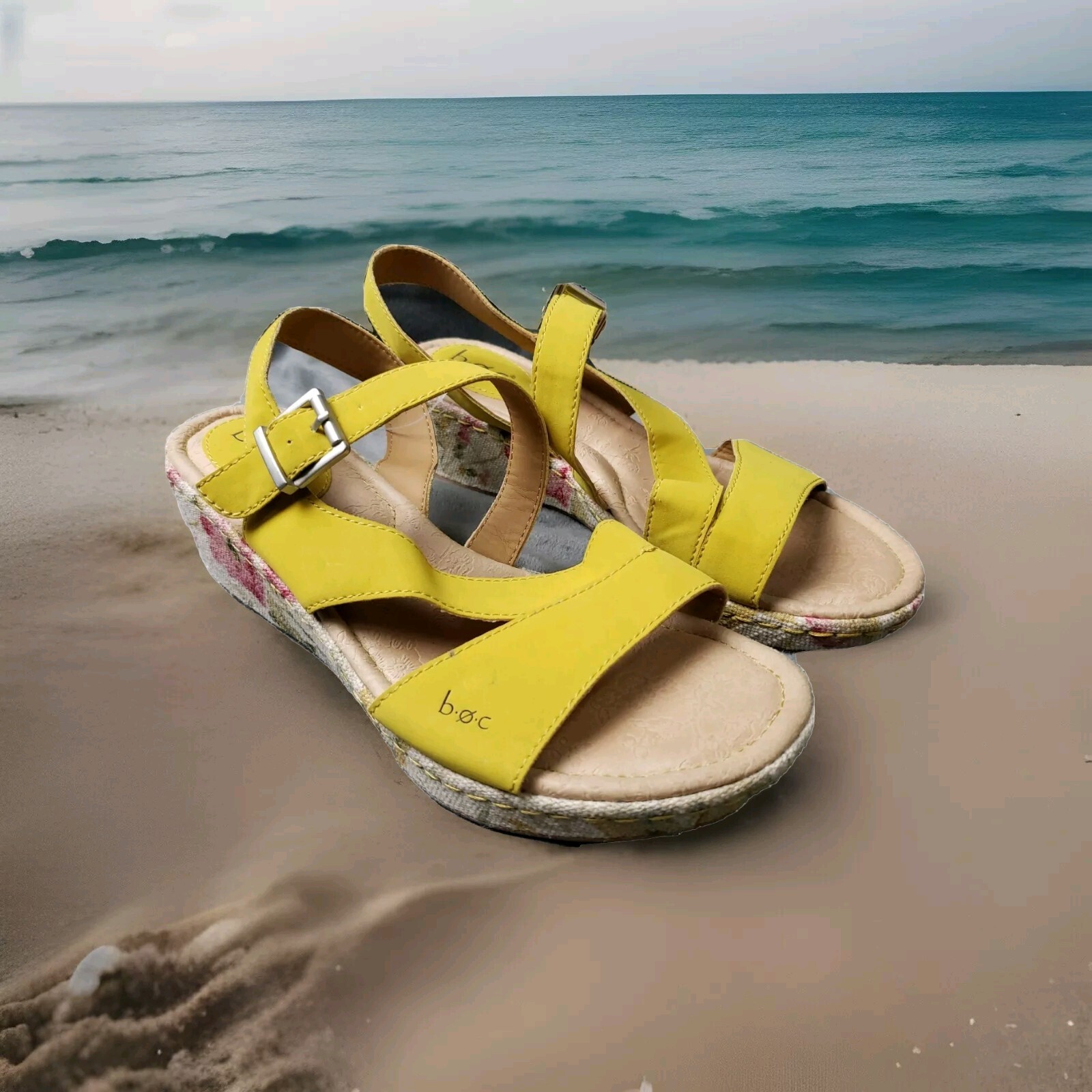 BORN Size 8 M 39 BOC Concept Women Wedge Yellow Leather Sandals comfort Shoes