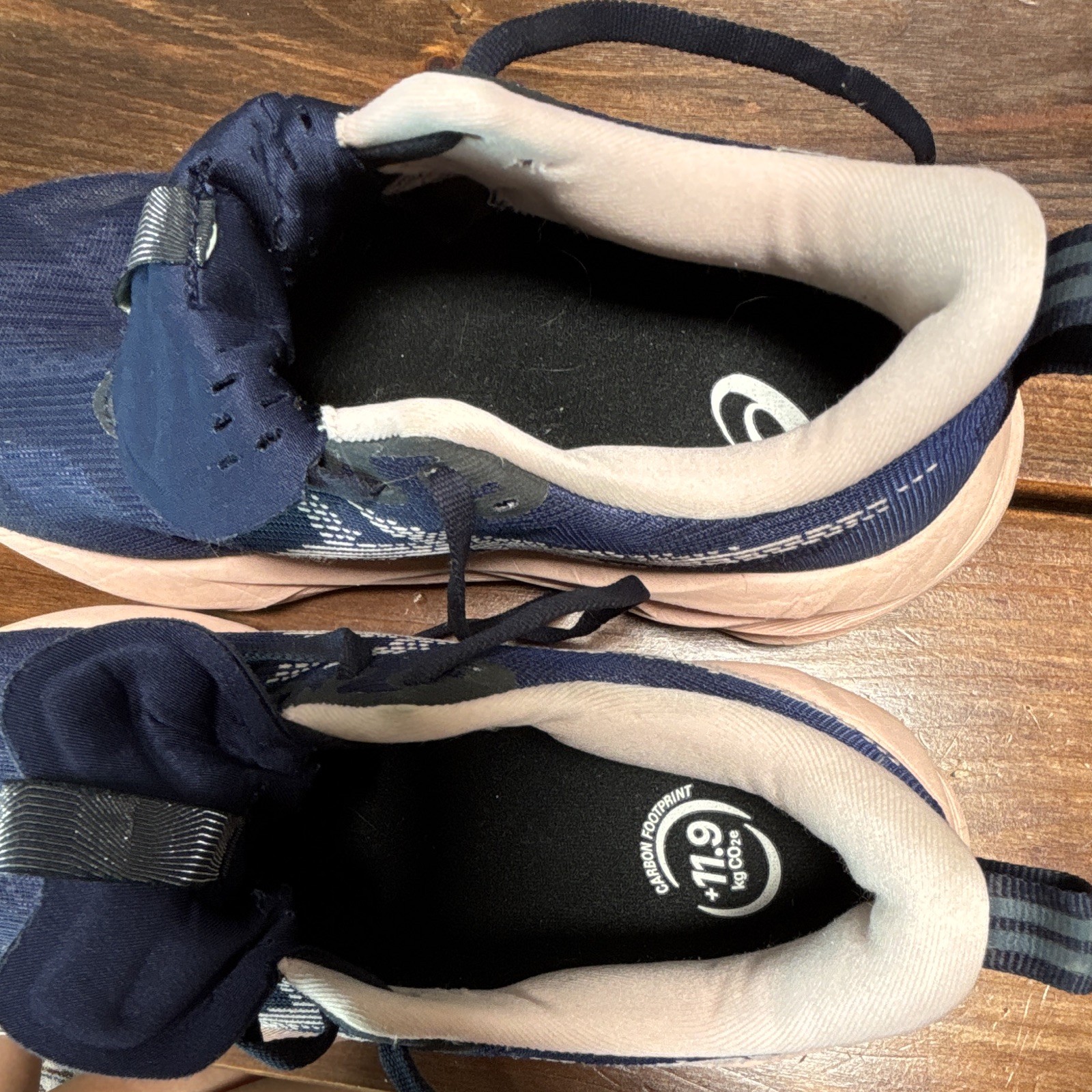 ASICS Women’s Blue/White Low Top Lace-Up Athletic Sneaker, Activewear Casual