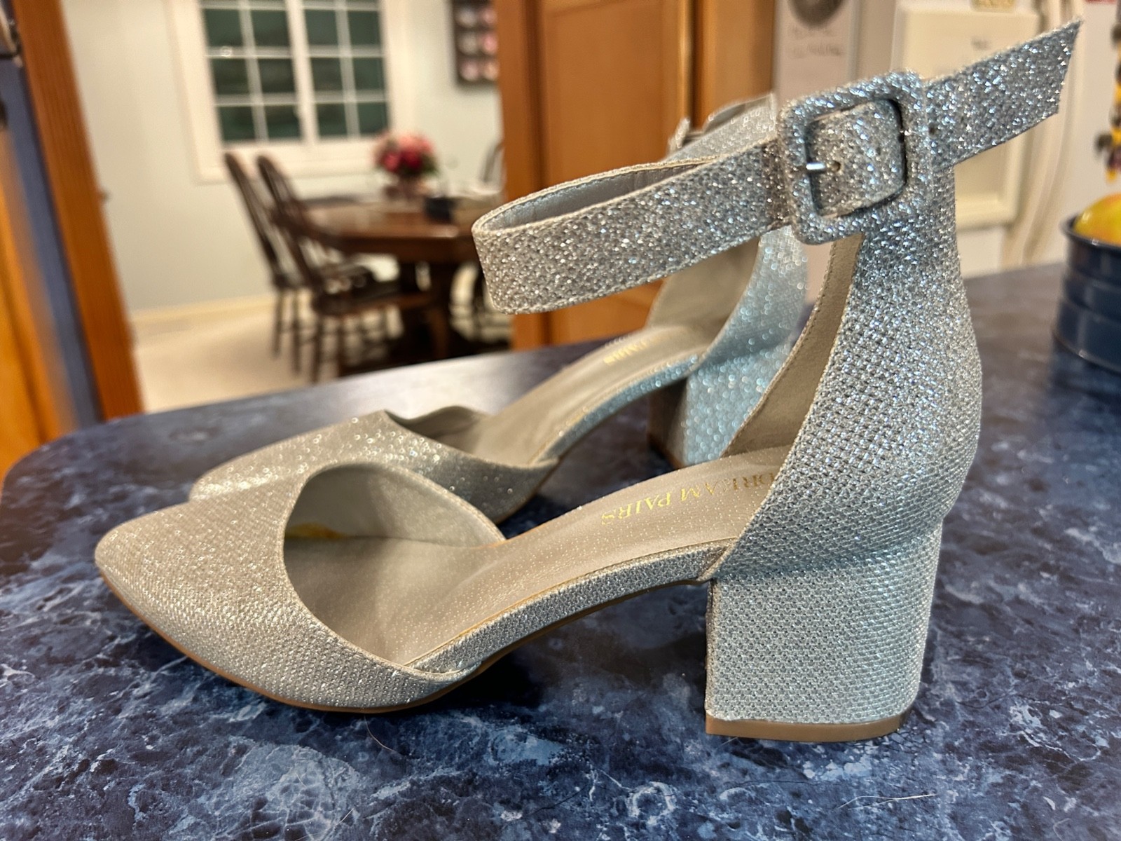 Size 9 Silver Glitter Shoes «Dream Pairs» Cocktail Wedding Chunky Heel REDUCED