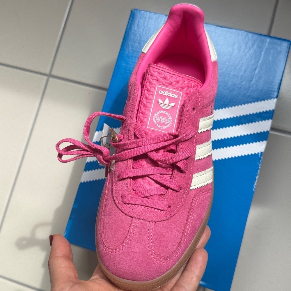 Adidas Gazelle Indoor Pink bubblegum white Sneakers size 7 in box