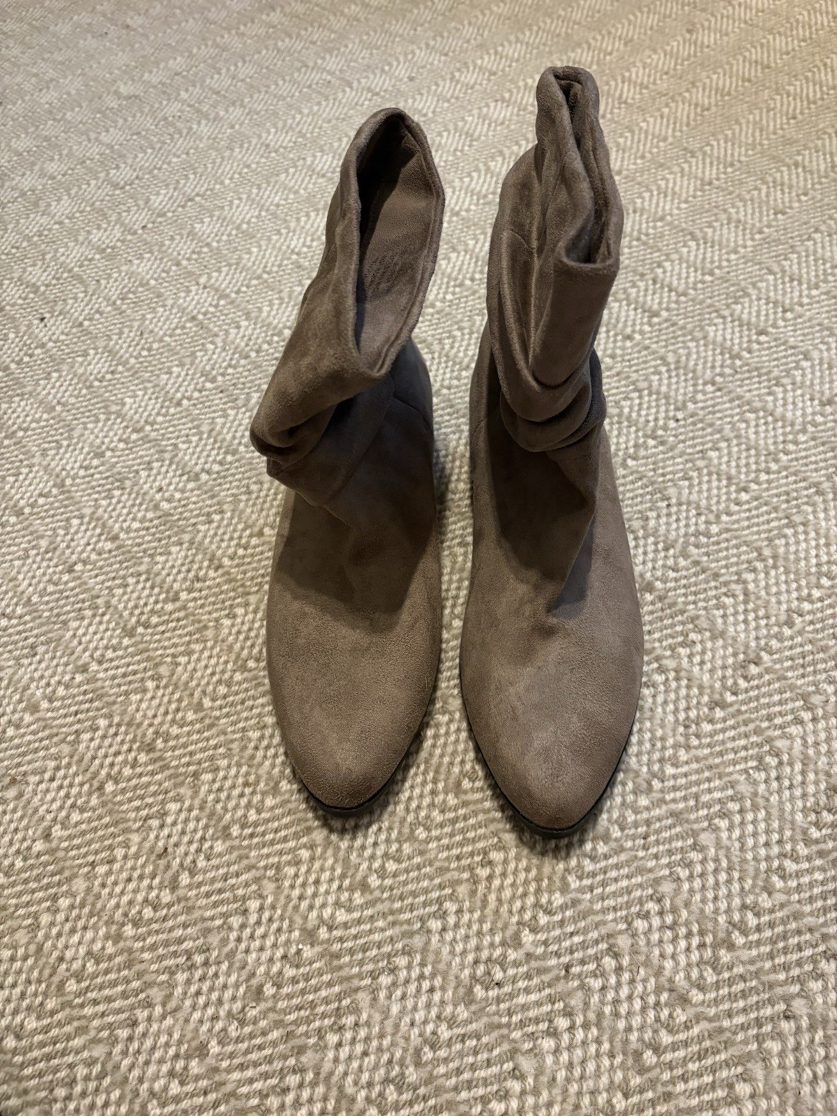 Unionbay Women’s Taupe Suede Slouch Mid-Calf Pull-On Almond Toe Boots 10
