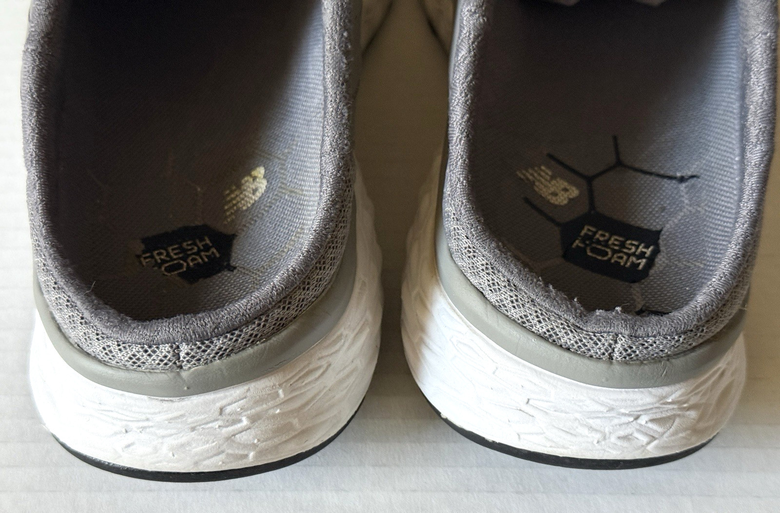 New Balance Gray / White Sneakers Walking Shoes Open Back #WA900GY Women’s Sz 8
