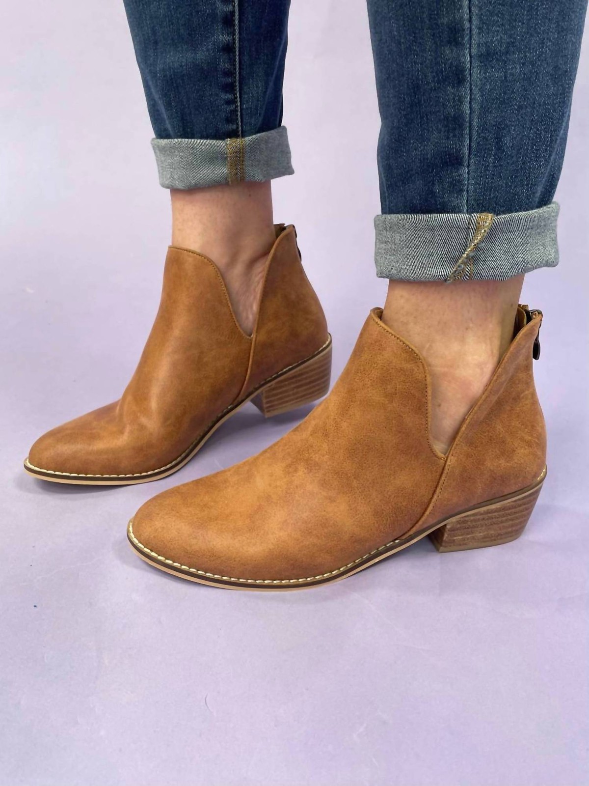 Corkys Footwear Women’s Vanish Bootie Size 8