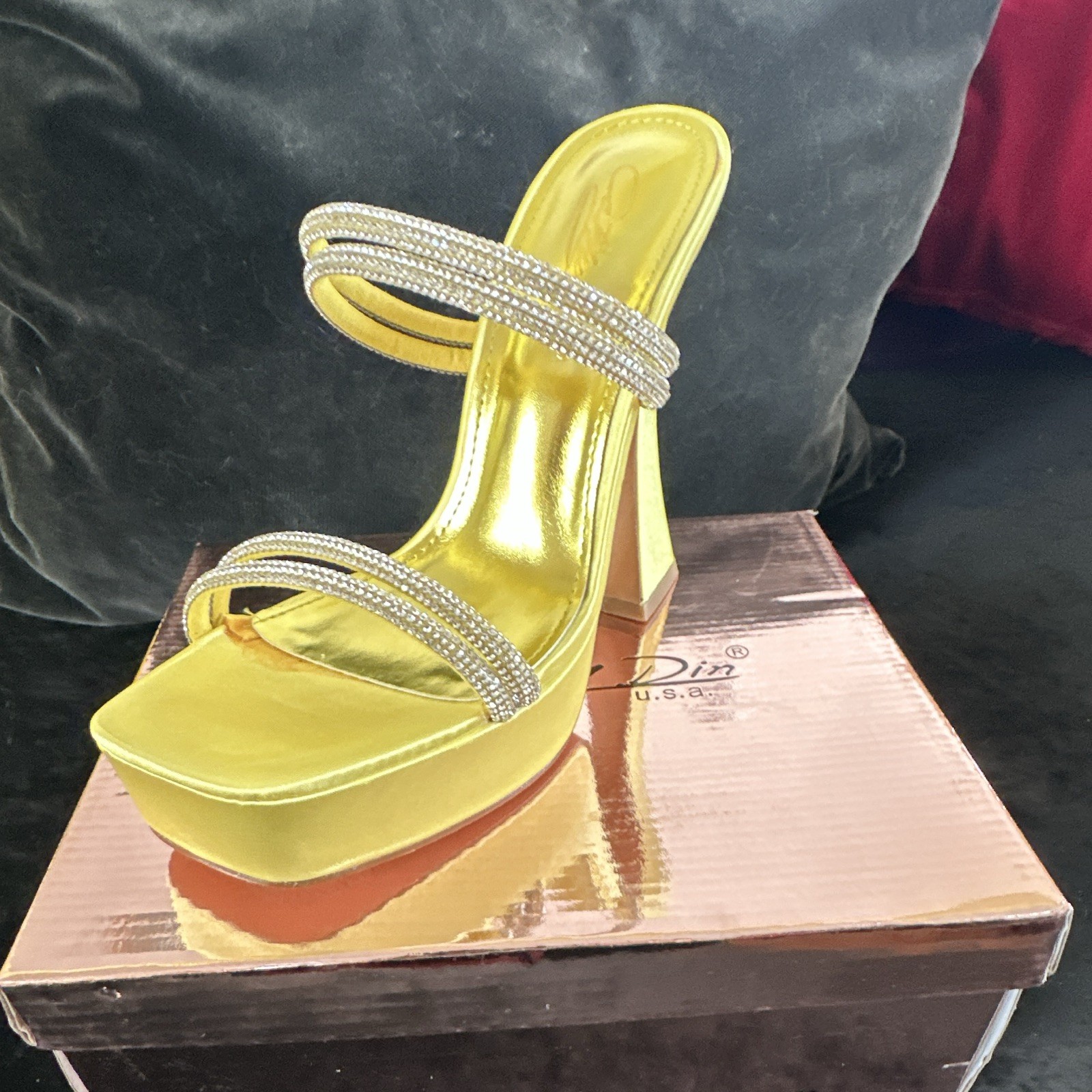 Cathy Din Caution Yellow Size 8 Rhinestone Strappy Sexy Platform Chunky Heels