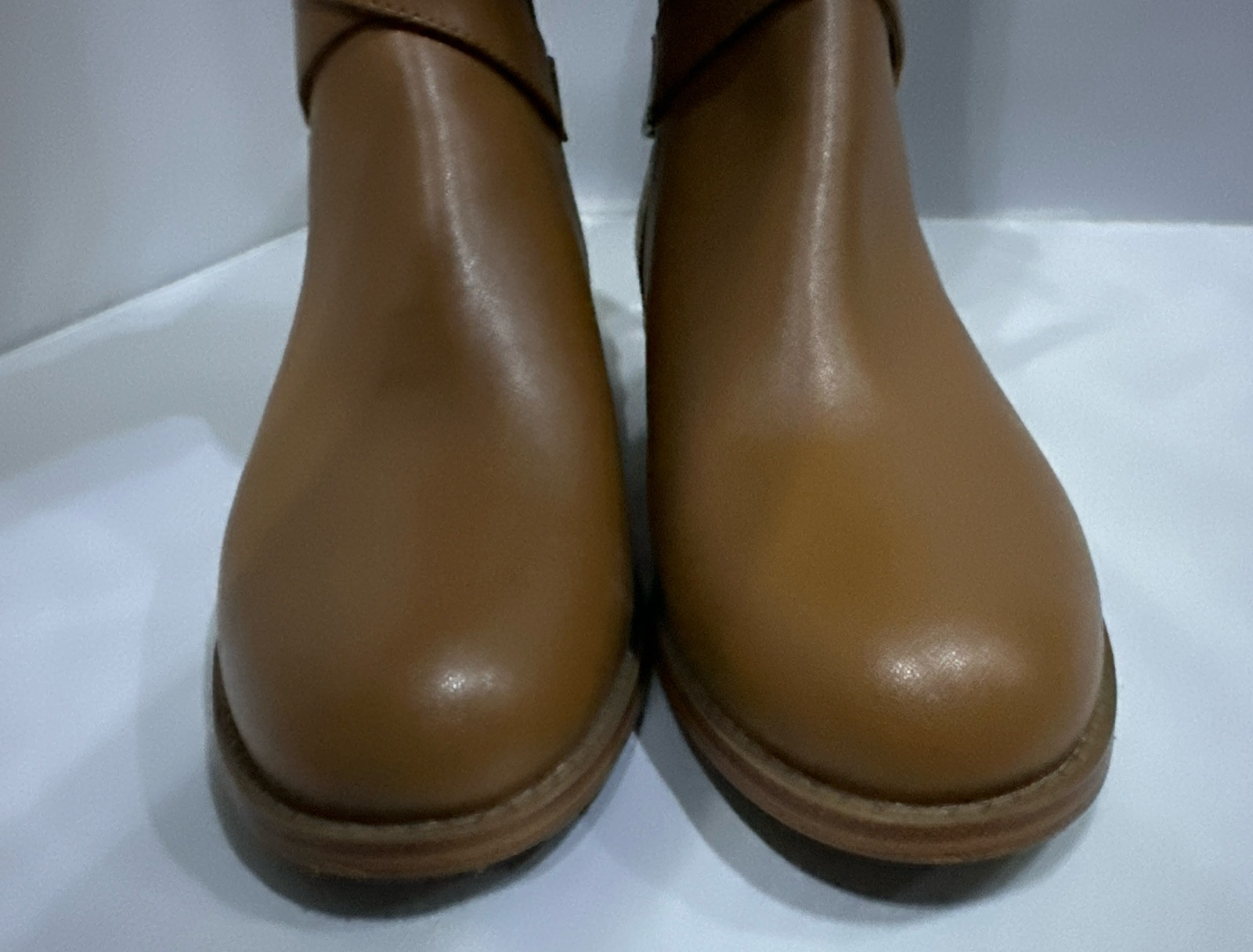 Women Michael Kors Light Brown/ Beige Size 5