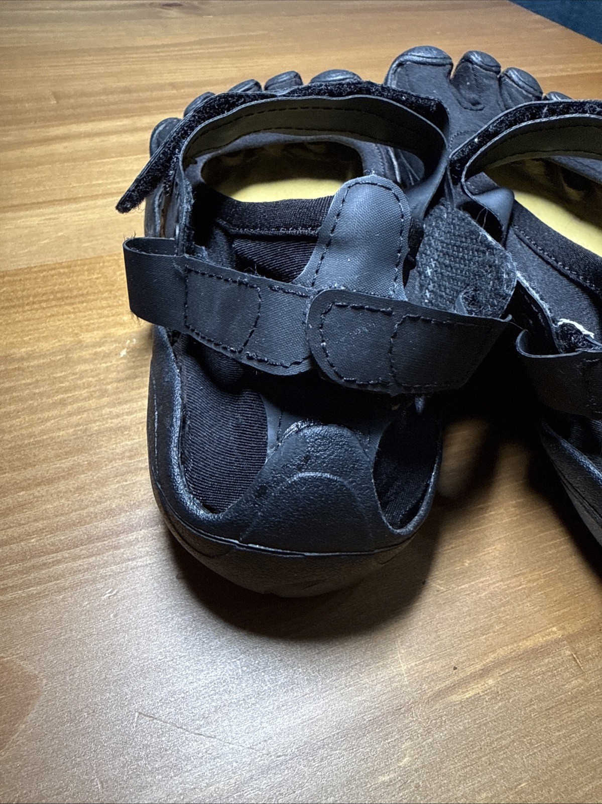 Vibram FiveFingers Women’s Barefoot Shoes Black W118 Size W 41 Size 9