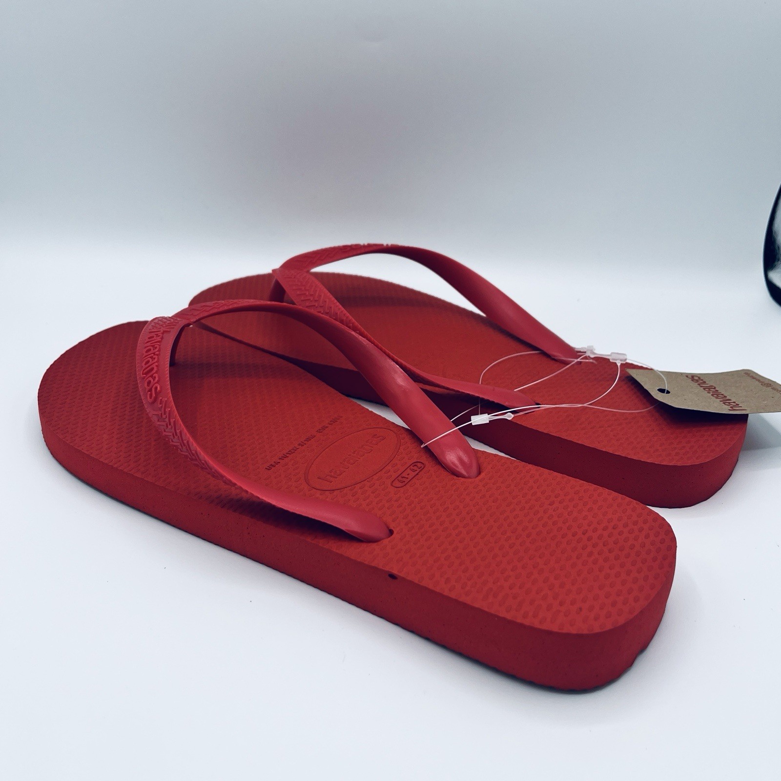 HAVAIANAS Flip Flops Beach Summer Vacation Ruby Red Size 11/12W – 9/10M (NEW)