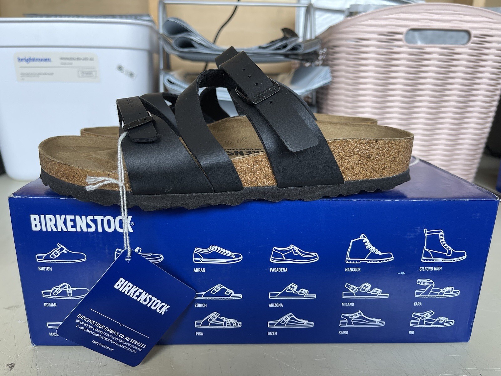 PICK SIZE – Birkenstock Women’s Salina BS Sandal – Black