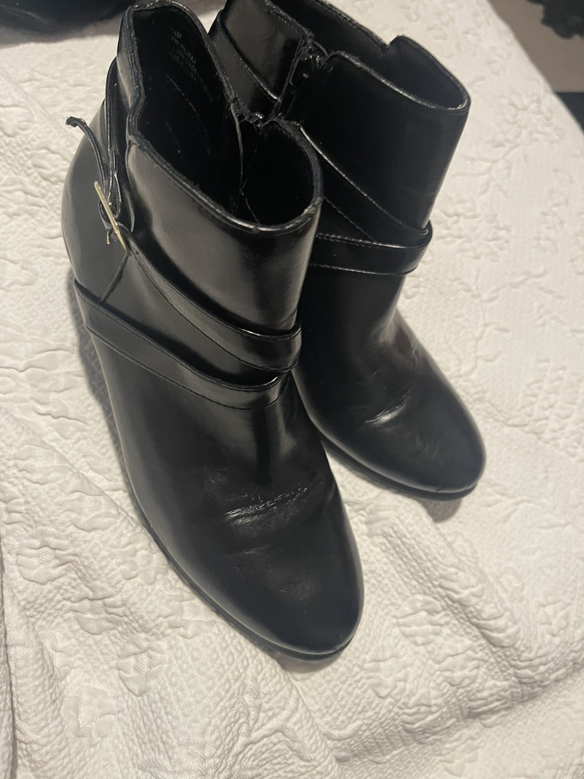 London Fog Womens Sz 7.5 Black Faux Leather Ankle Boots