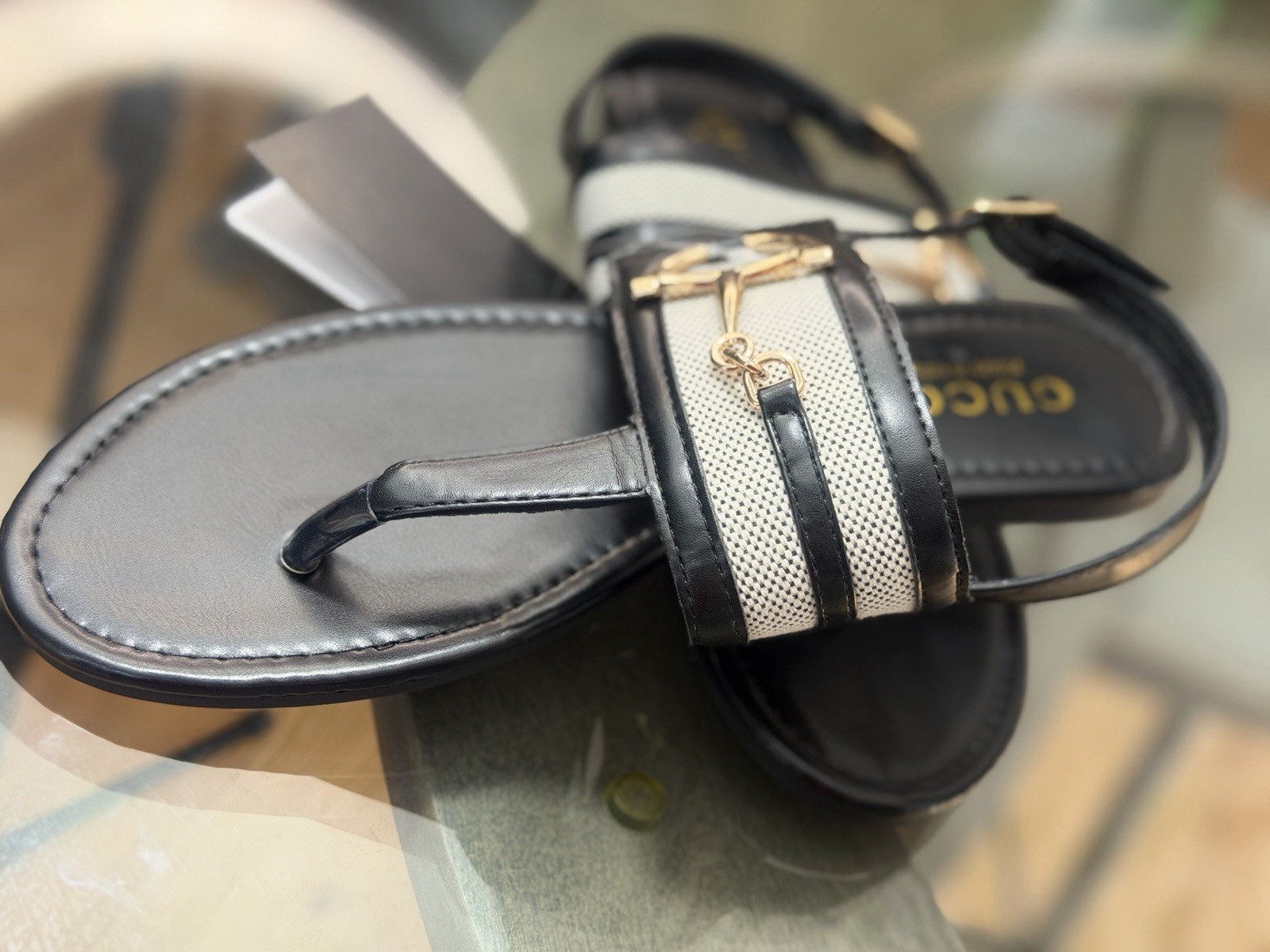 Gucci Women’s Black White Thong Ankle Strap Buckle Sandals Logo EU 38