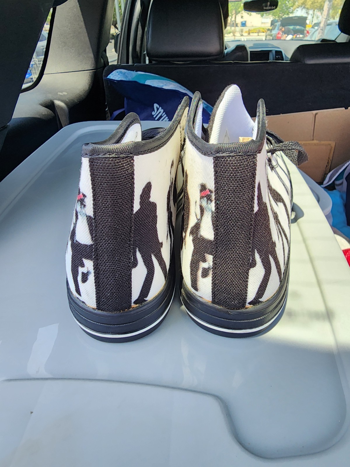 KING OF POP HIGH TOPS MICHAEL JACKSON SHOES SIZE 7 UNISEX