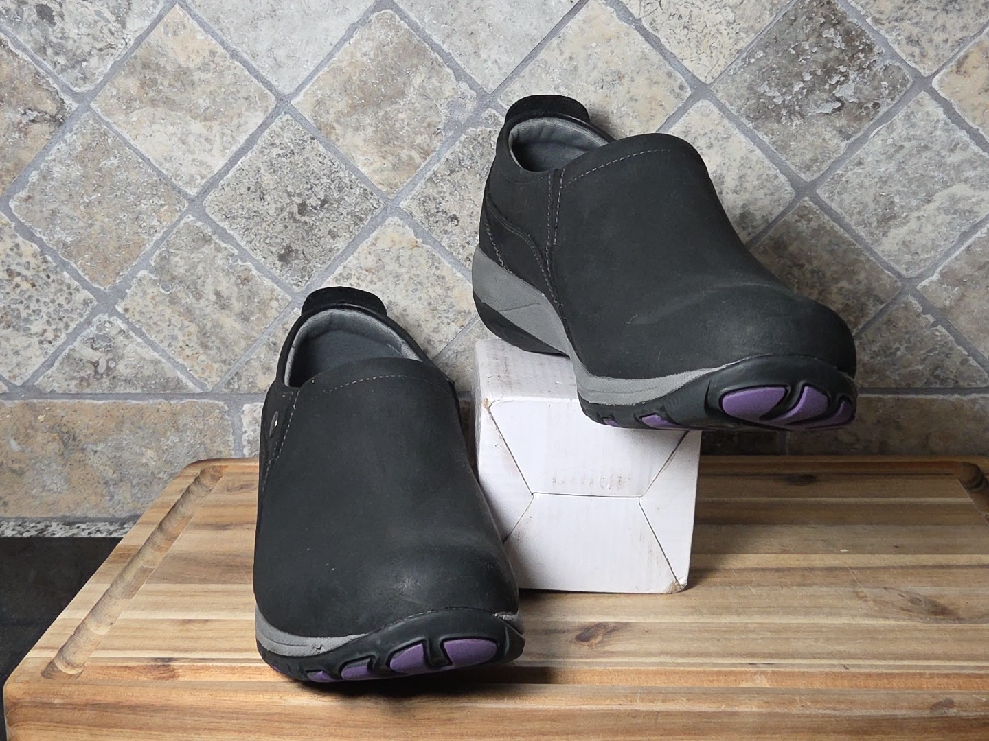 Dansko Patti Women’s Waterproof Casual Shoes Black Milled Nubuck Size 11.5-12 M