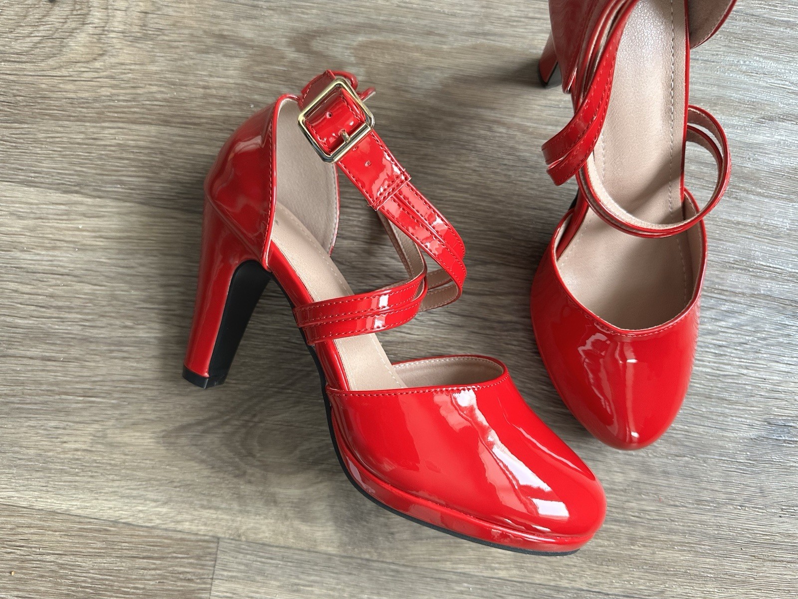Women’s Red Patent Leather Solid Round Toe Strappy Ankle Strap Block Heels 7.5