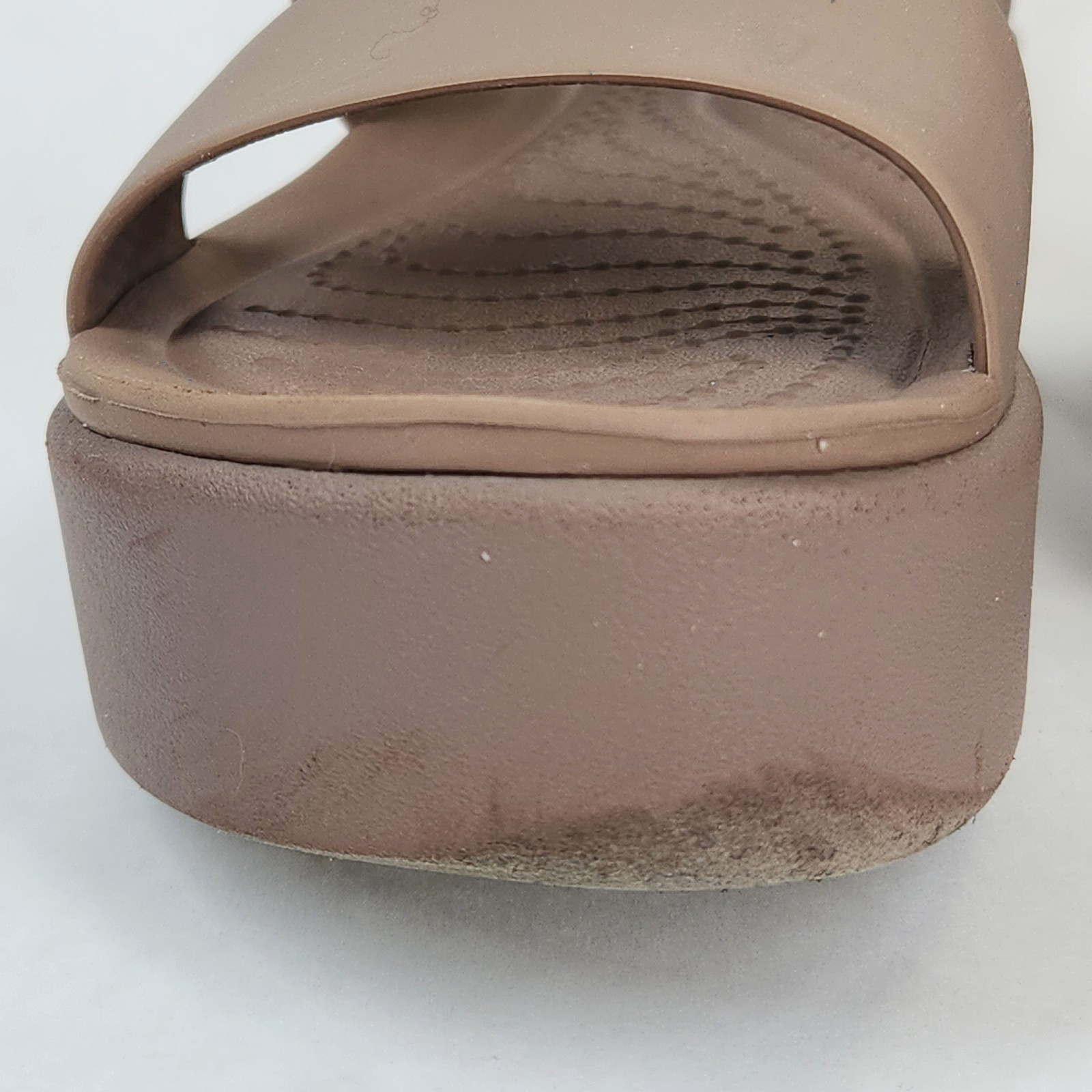Crocs Brooklyn Low Wedge Sandals Women 5 Mushroom Platform Slingback Comfort