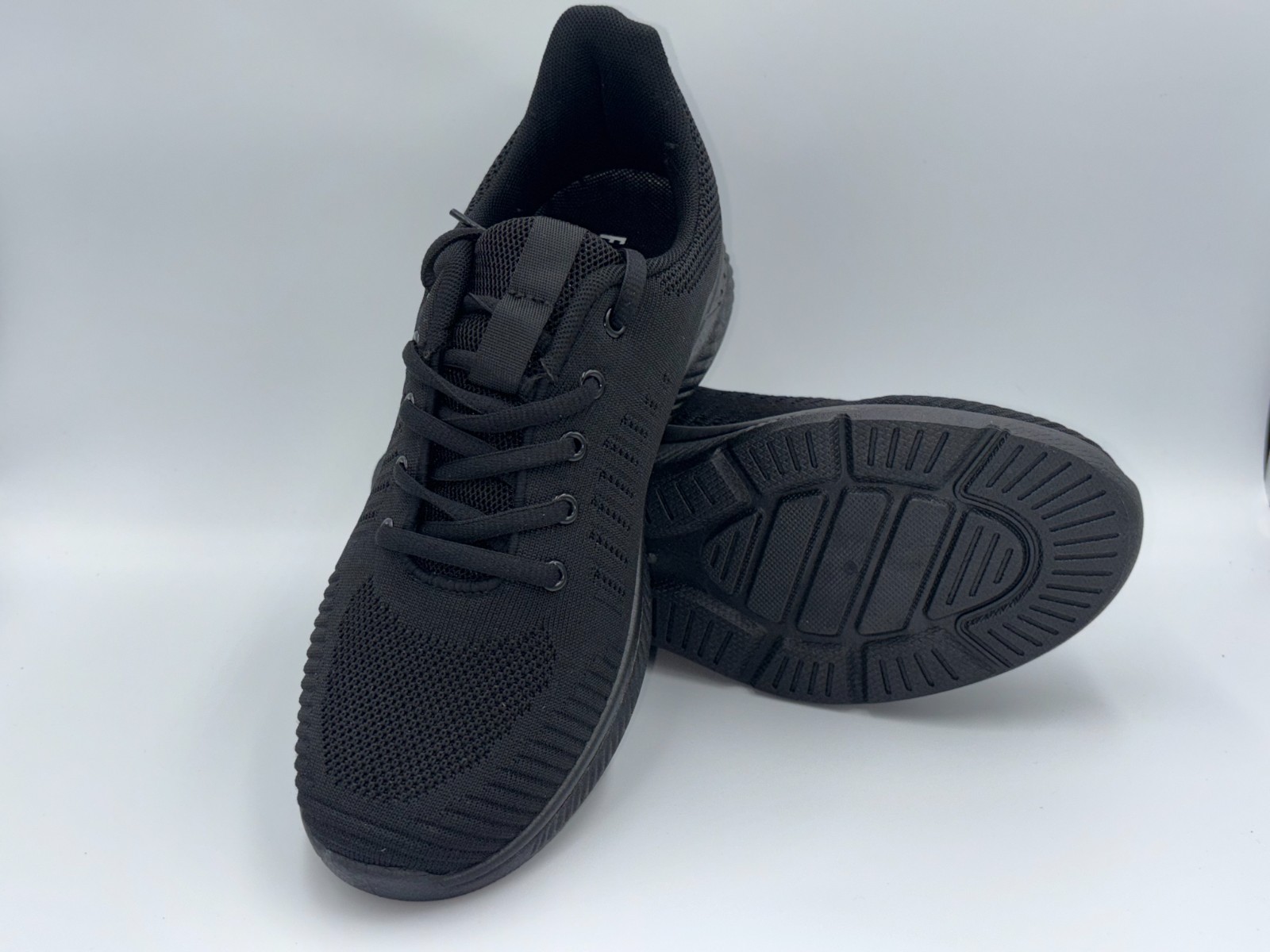 Breathable Knit Walking Shoes – Lightweight Comfort Sneakers for Daily Wear