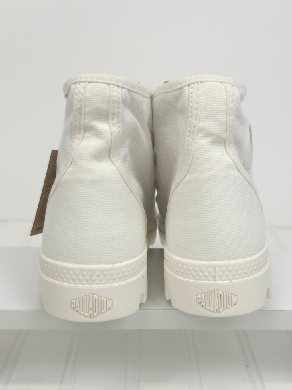 NIB Women’s Palladium Pampa Hi Round Toe Lace Up Booties Star White Size 8.5