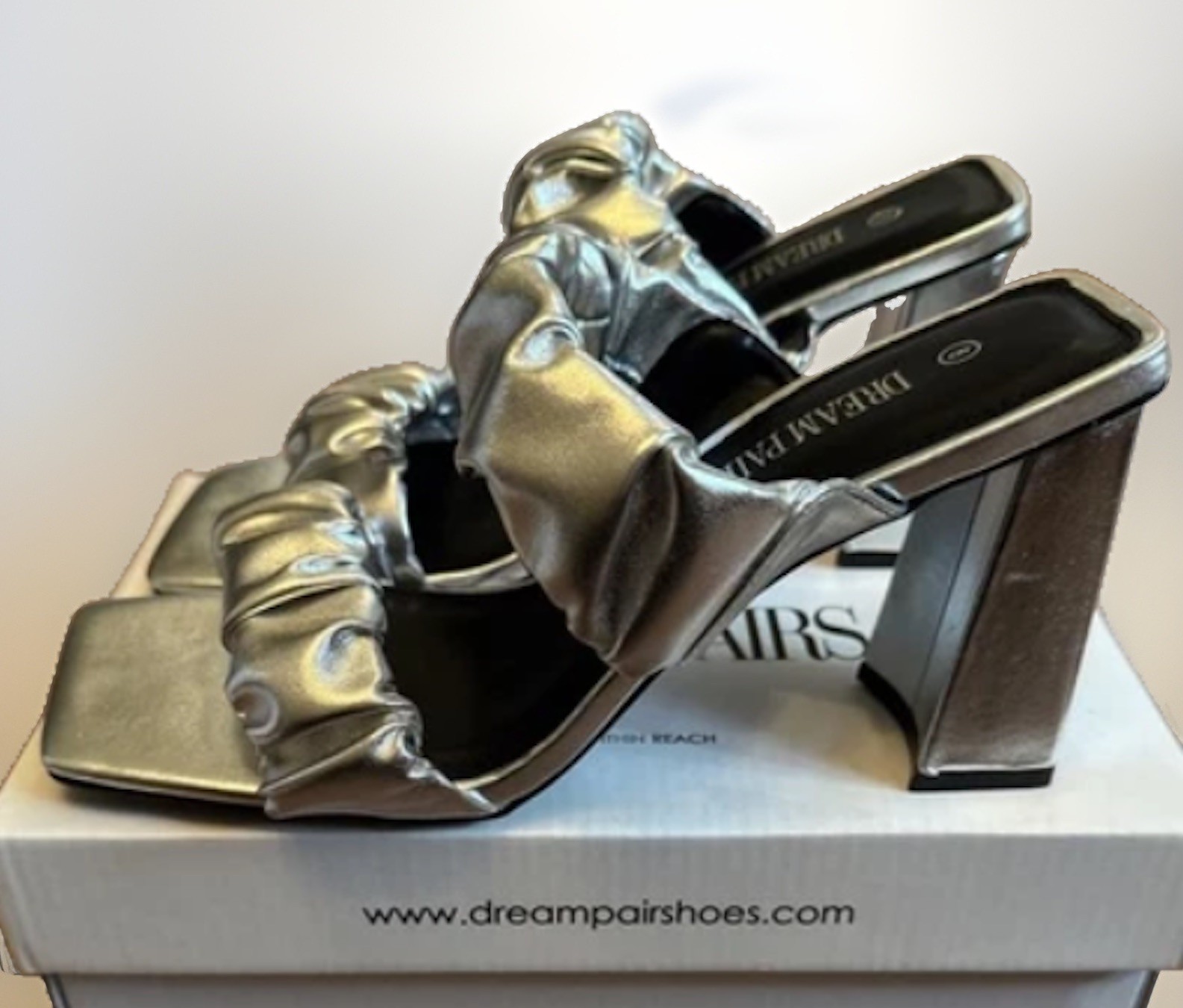 NEW Dream Pairs Silver Chunky Heel Cocktail Party Wedding Vegas Club Shoes Sz 8