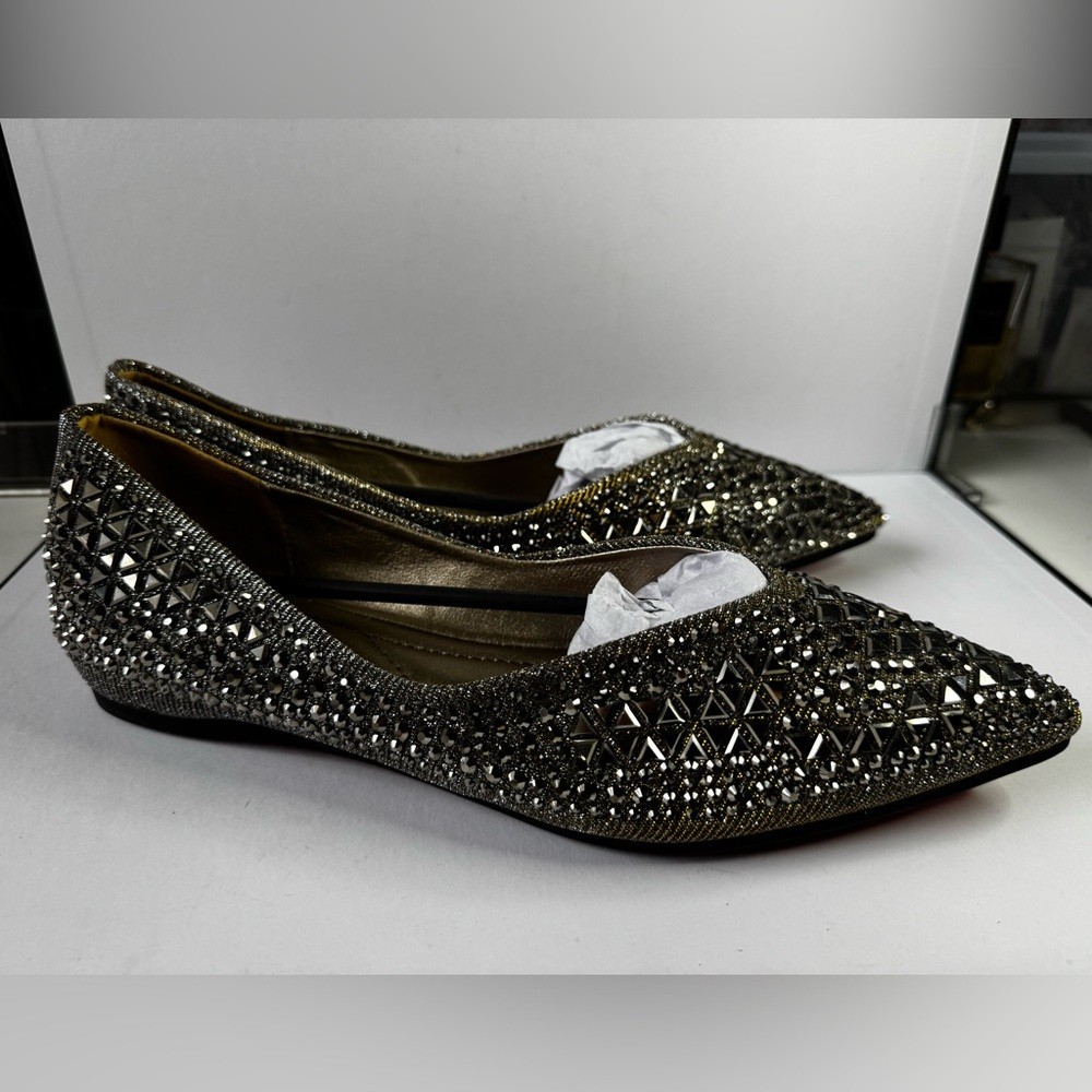Embellished Rhinestone Pointed Toe Flats Silver Sparkly Dress Shoes Size 7 new