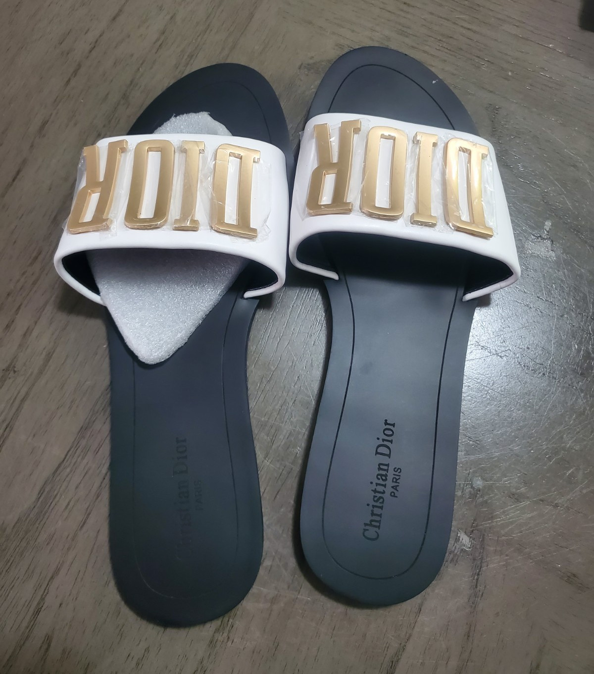 Christian Dior Women’s Black/White/Gold Leather Logo Slide Sandals Slip-On US 9