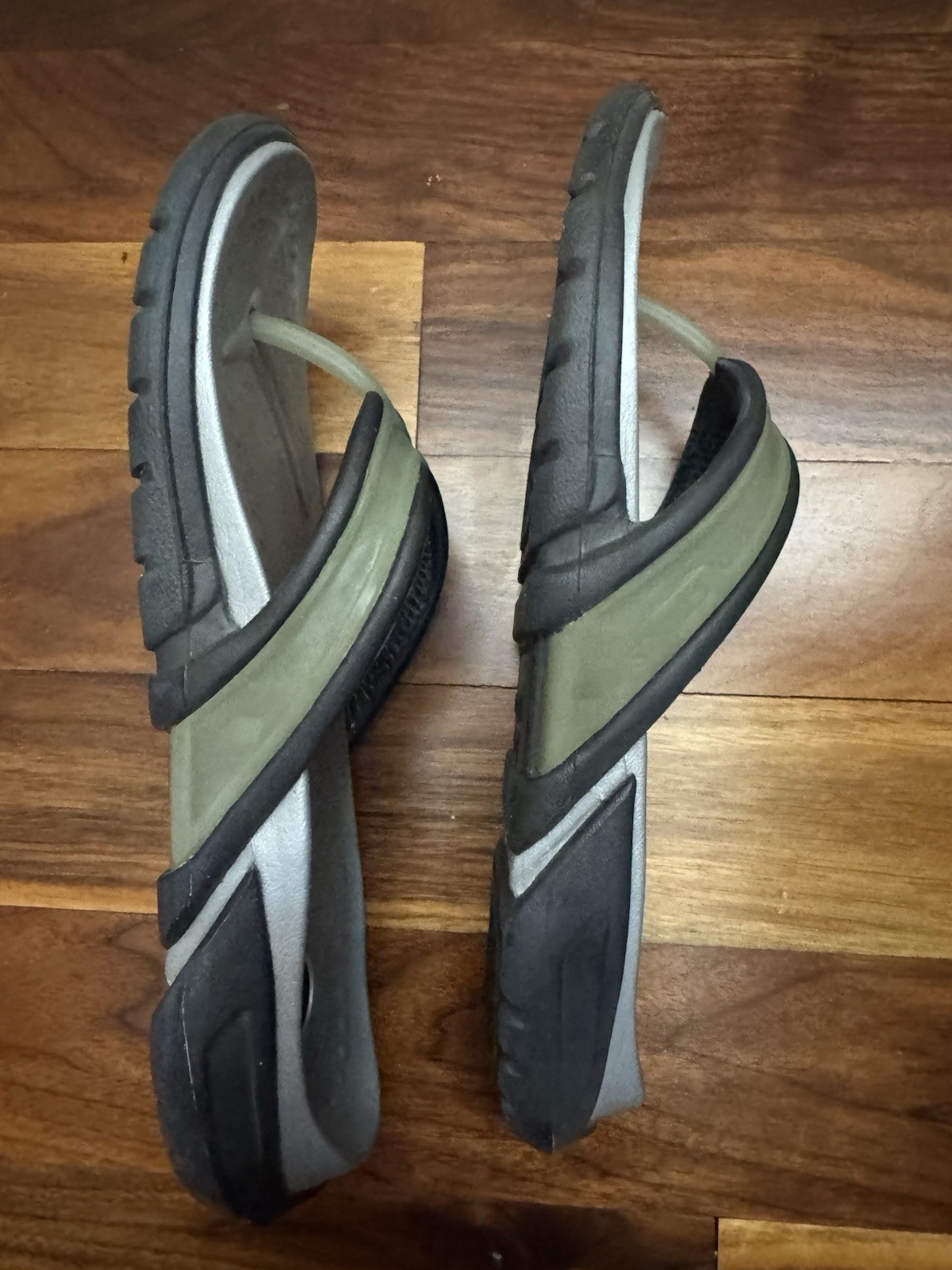 Crocs Croslite A9 Flip Flops Sandals Thong Unisex SZ M7 W9 Green Gray Navy Blue