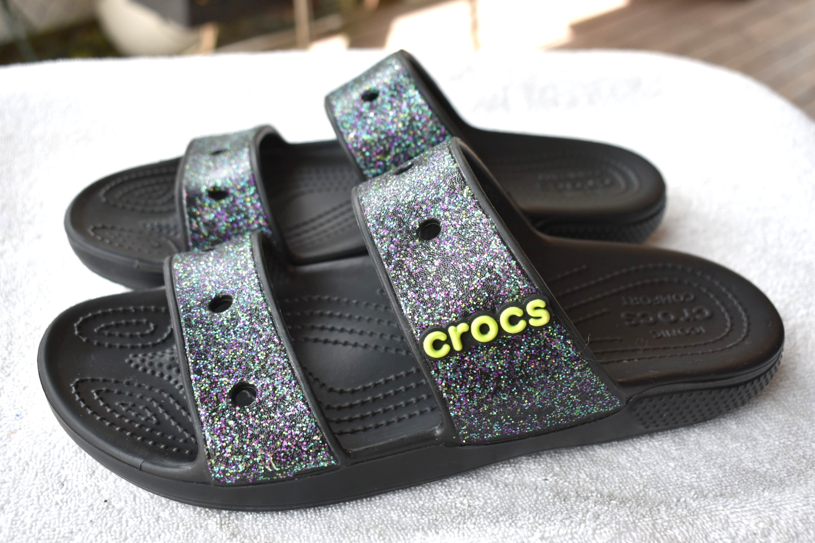 Crocs Classic Glitter Black Slides Sandals Size 8 Slip-on 2 Strap M8-W10 LOGO