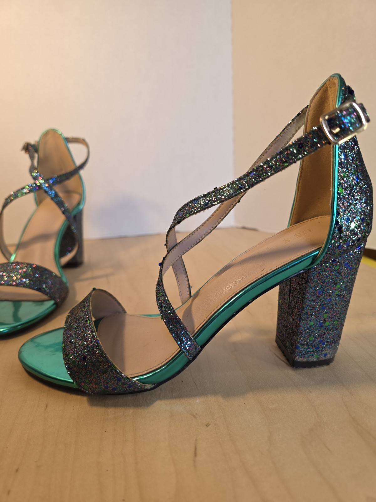 Allegra K Metallic Green Glitter Crisscross Block Heel Strapped Heels Size 8