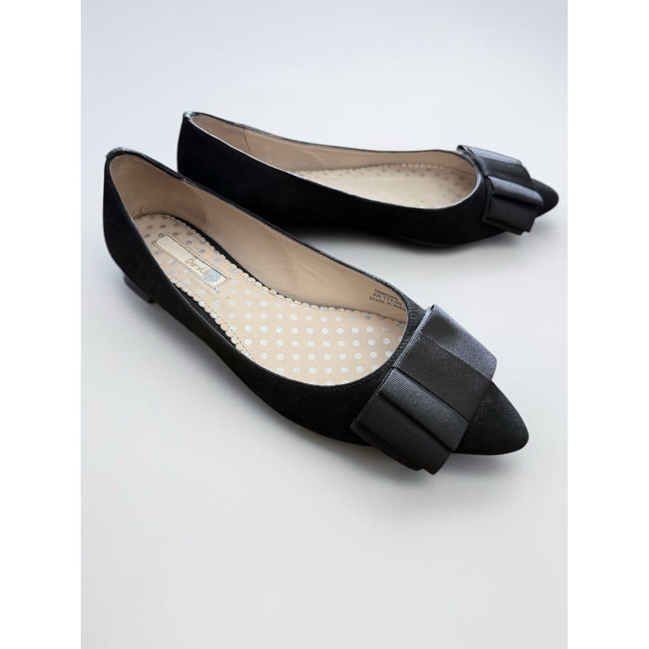 Boden Black Suede Pointed Toe Ballet Flats Grosgrain Ribbon Bows Size 39/ 8.5 US