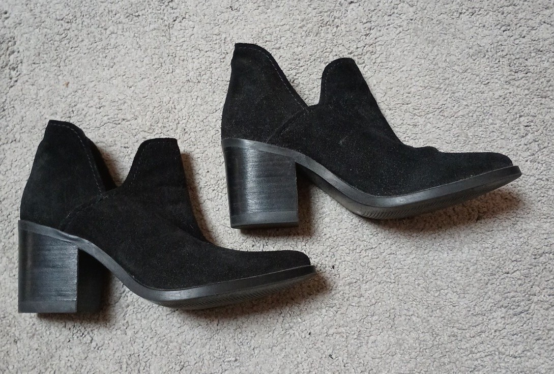 Steve Madden Prezzie 7.5M Black Suede Ankle Boots