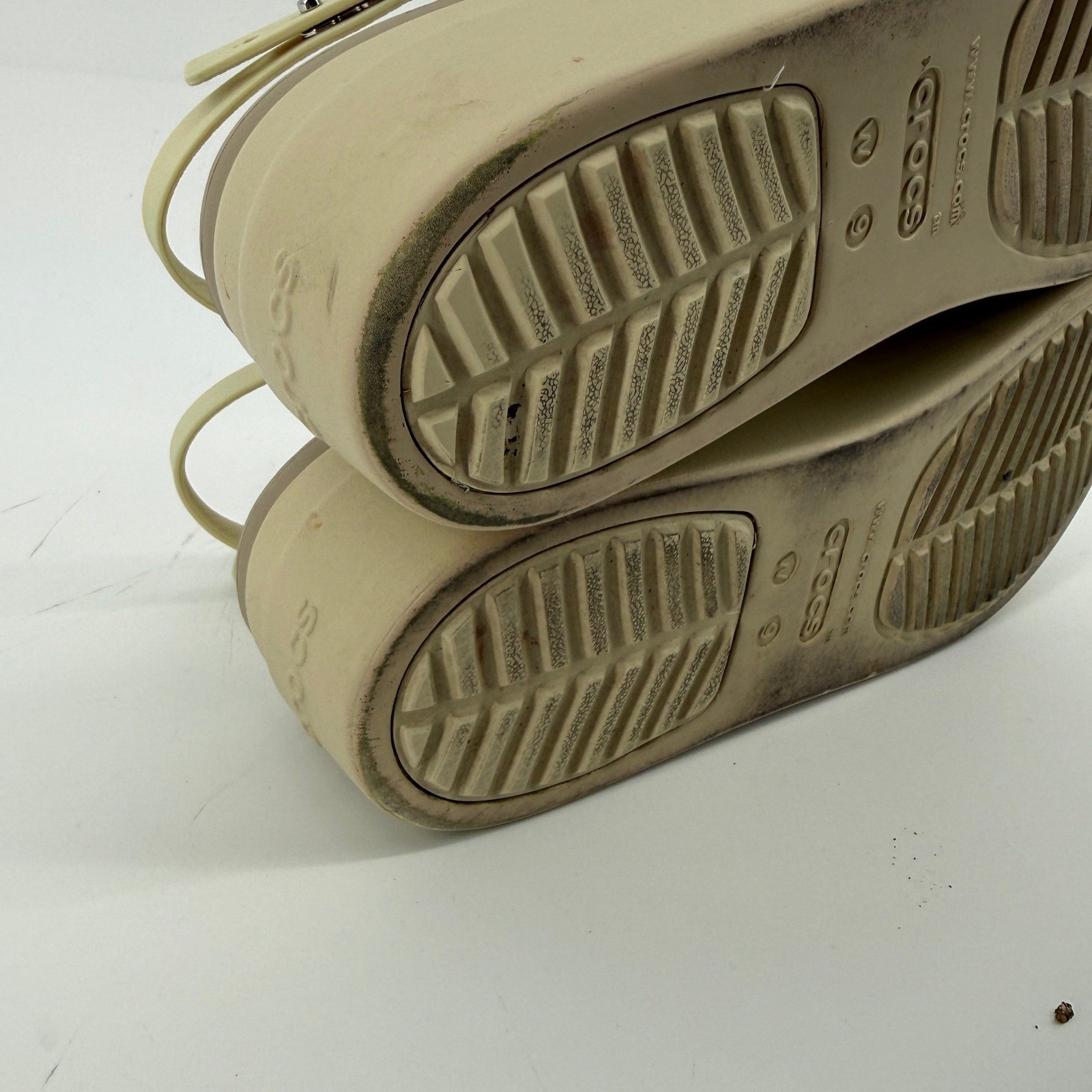 Crocs Brooklyn Strappy Low Wedge Sandal Bone Cream Women 9 Comfort LiteRide Y2K