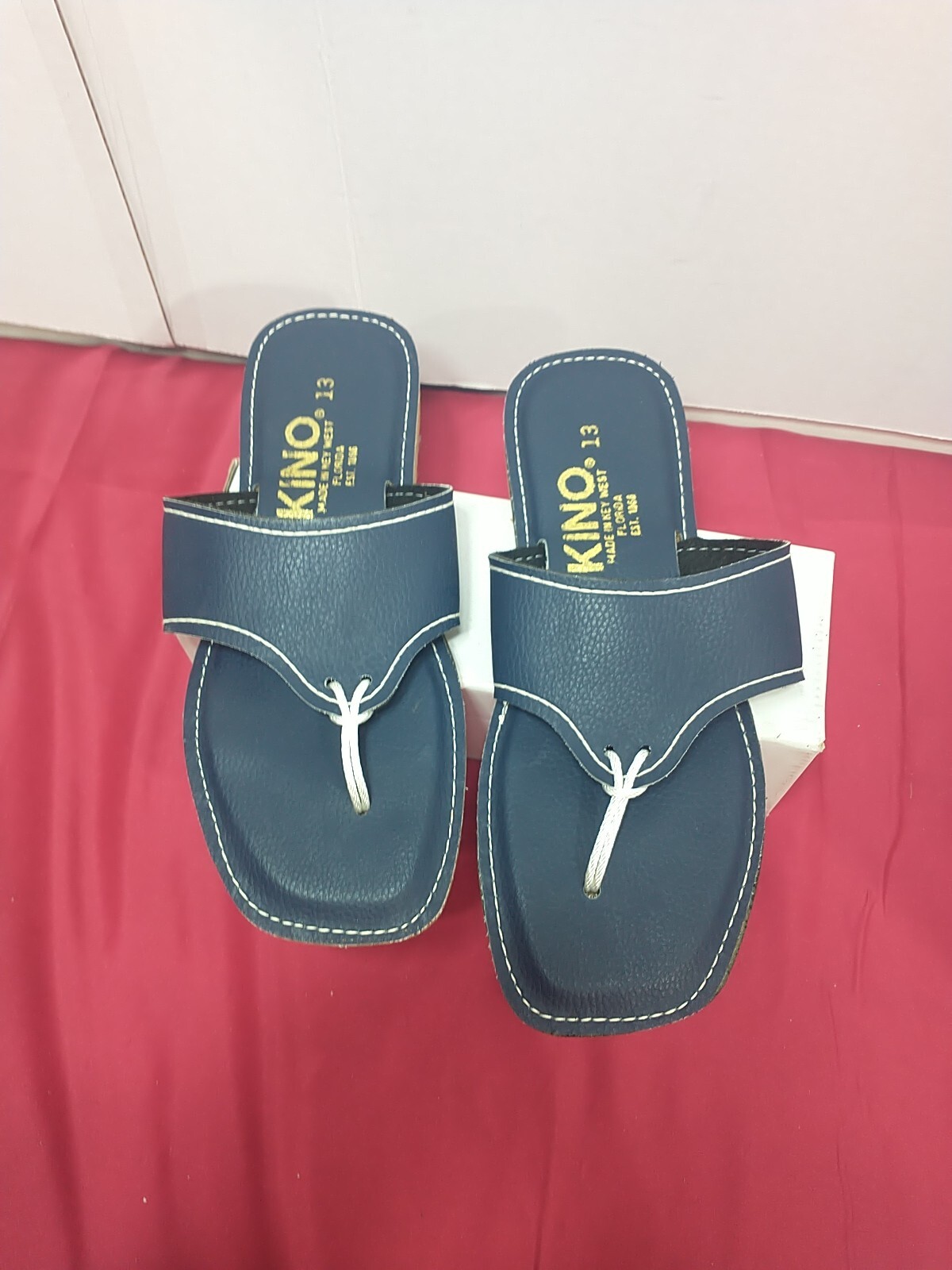 Kino Woman’s SZ 13 Navy Blue Leather Flip Flop Sandals Key West Florida