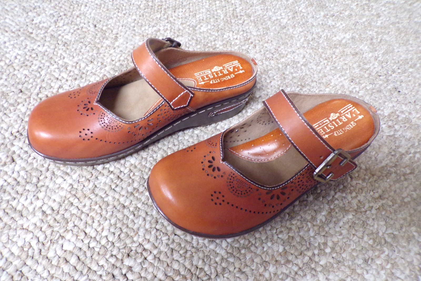 Spring Step L’Artiste Aneria Camel Clogs. Brown Leather. Size 37. US 6.5 – 7