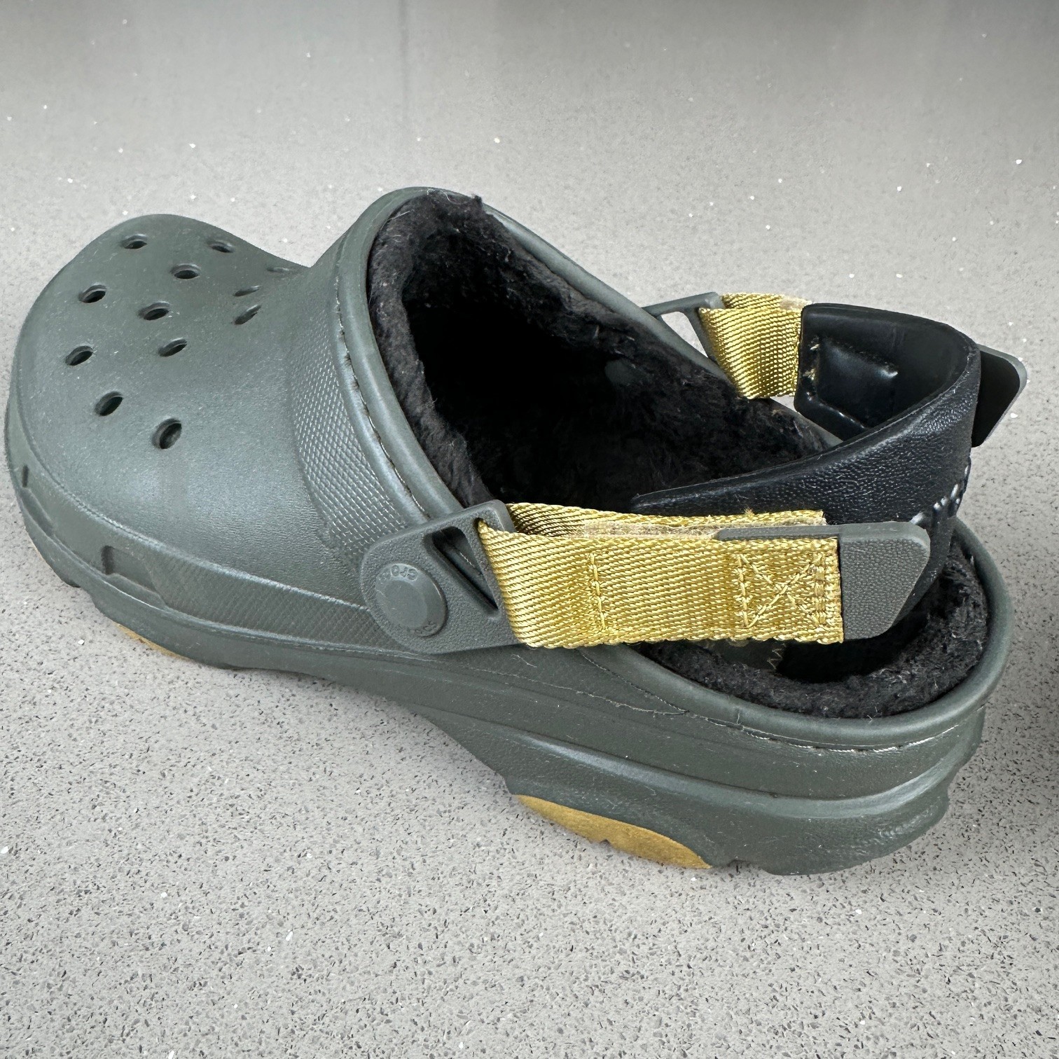 CROCS Mens 6 Womens 8 ALL-TERRAIN LINED CLOG DUSTY OLIVE Adjustable Heel Strap