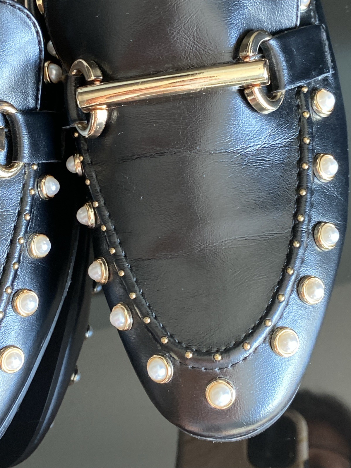 ZARA STUDDED PEARL LOAFERS FLATS LOAFERS SIZE 38 US 7 EUC