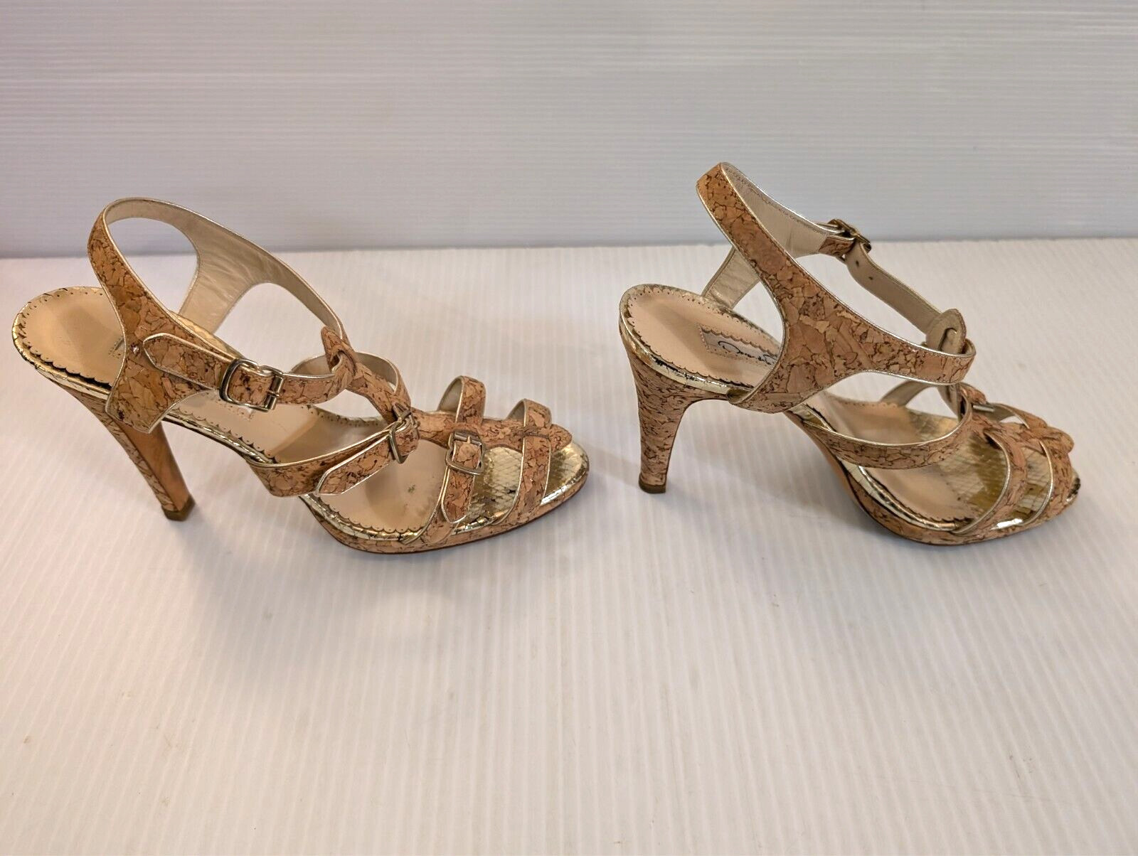 Authentic Oscar de la Renta Gold Stiletto Sandal High Heels Shoes US 7.5