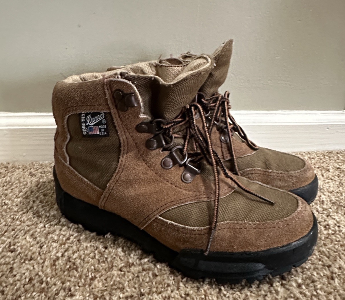 DANNER Gore-tex 1990 Cross Hiker boot Women’s size 6.5 Vintage