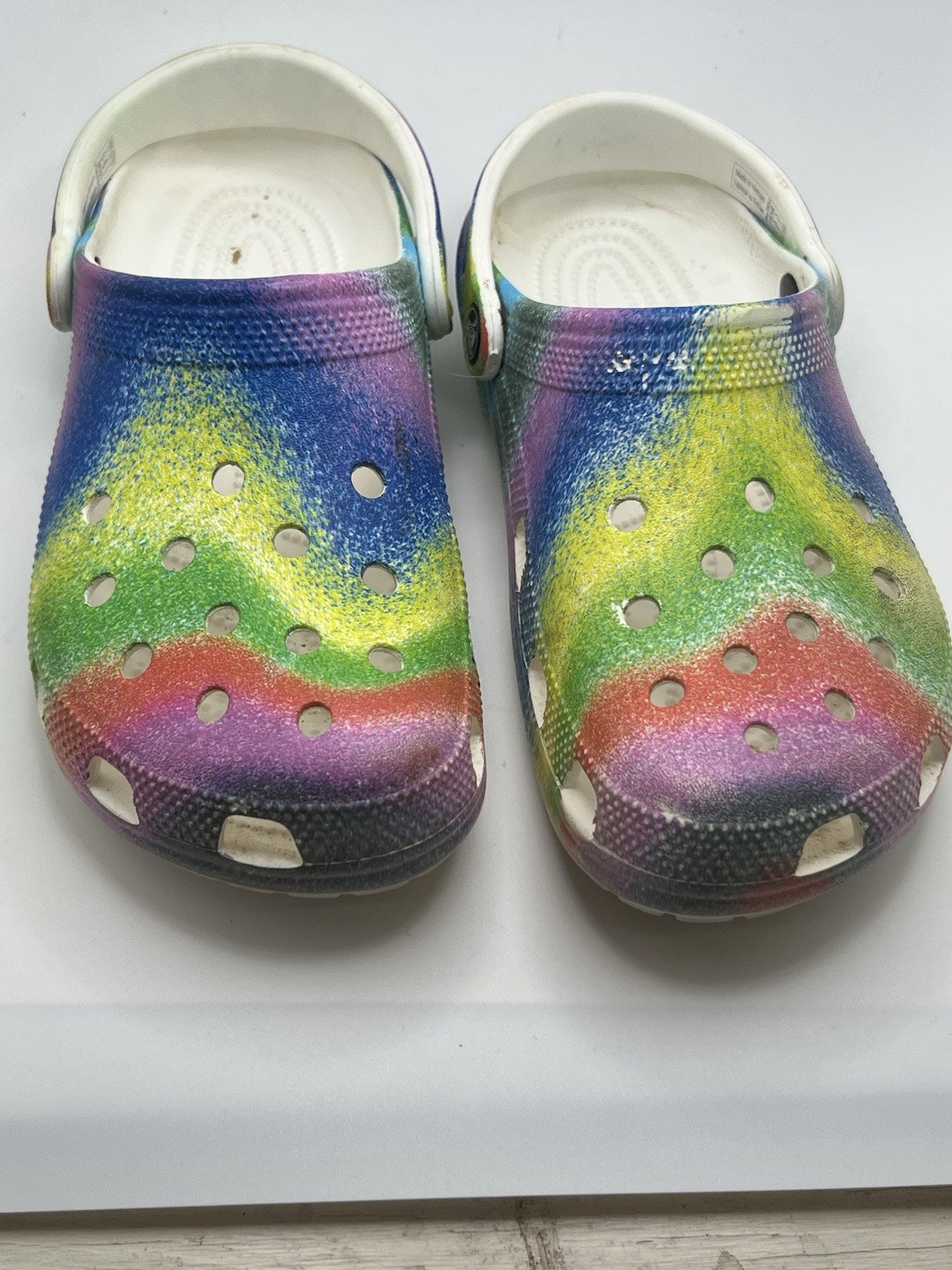Crocs Tie Dye Clogs Women’s Size 8 Mens Size 6 SEE DESCRIPTION
