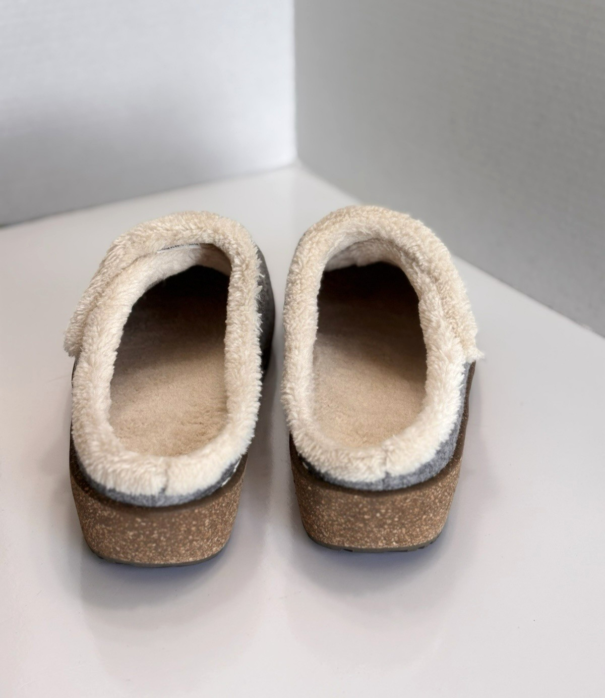 OrthoFeet Clara Orthopedic Adjustable Mule Women’s 9.5 Wide Grey Wedge Slippers