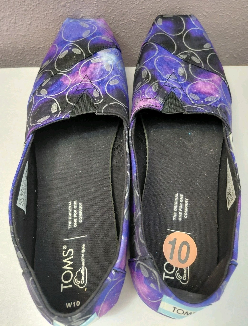 TOMS Black Foil Alien Galaxy Print Alpargata Women’s Sz 10 Shoes