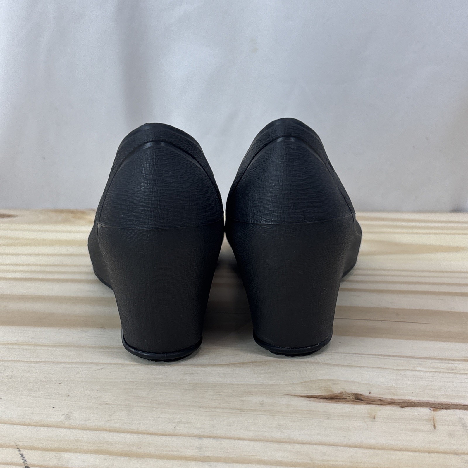 Crocs Wedge Heels Black Croslite Patent Cap Toe Detail Comfort Shoes Womens 8