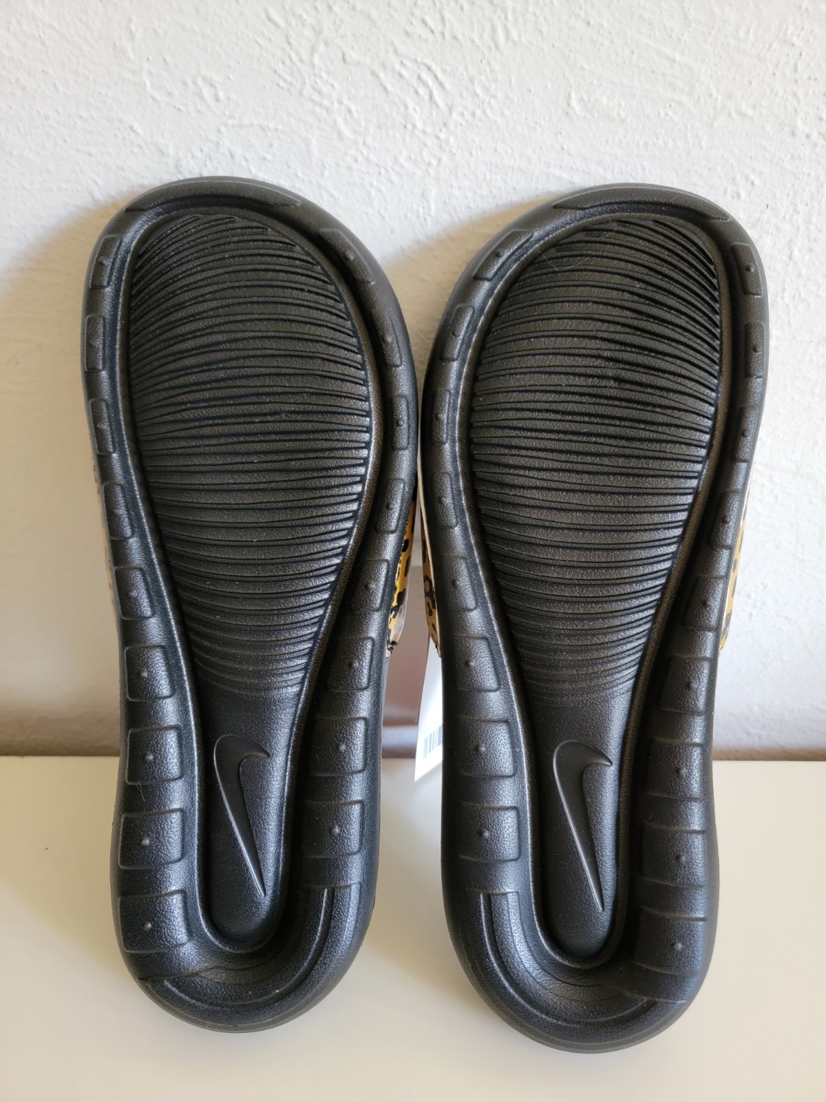 Nike Victori One Slide Print Leopard Size 7 Women’s CN9676-700 NWT