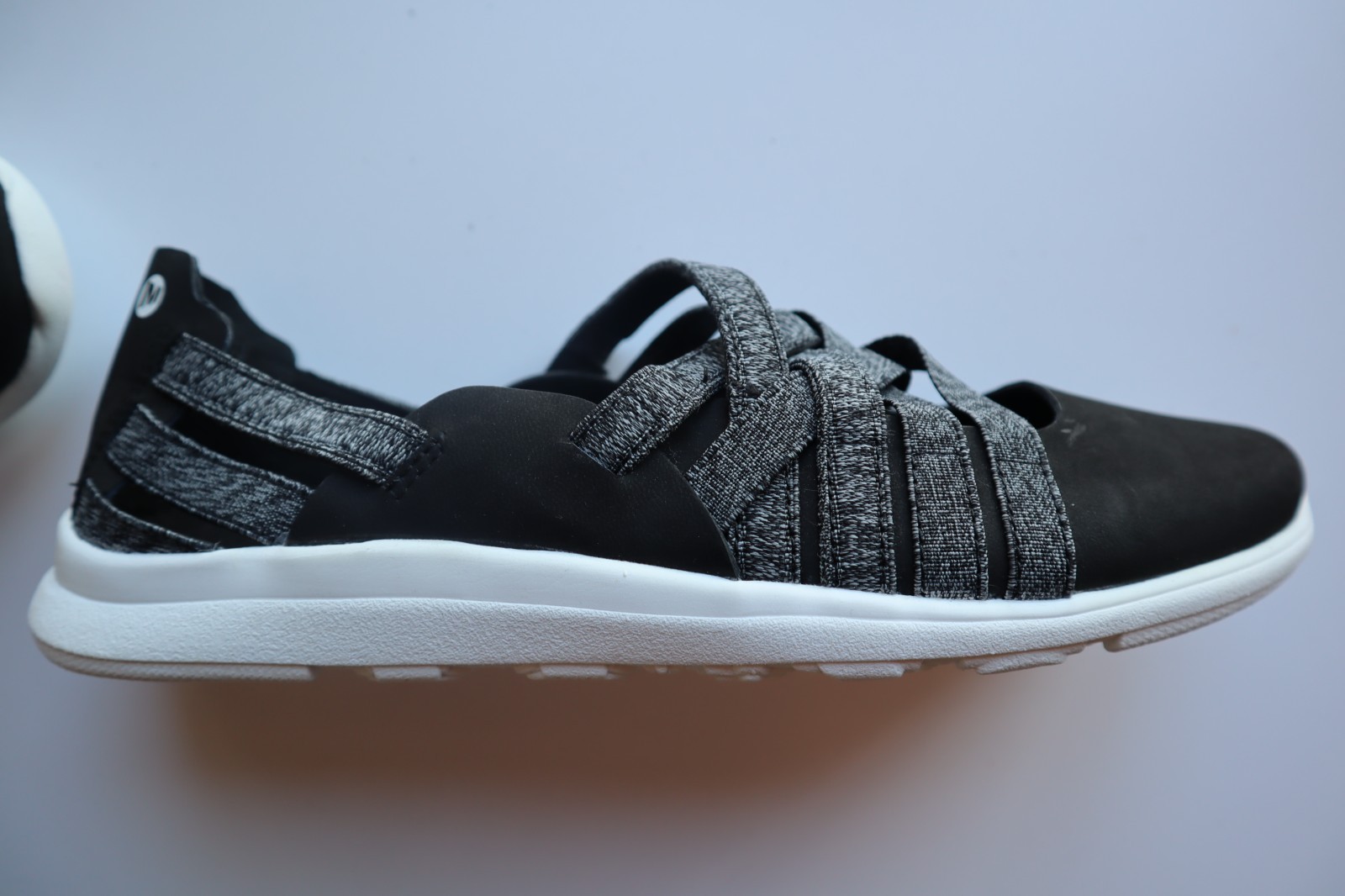 Black Synthetic & Textile MERRELL Atlantis Slip On Flats w/Elastic Straps 9.5